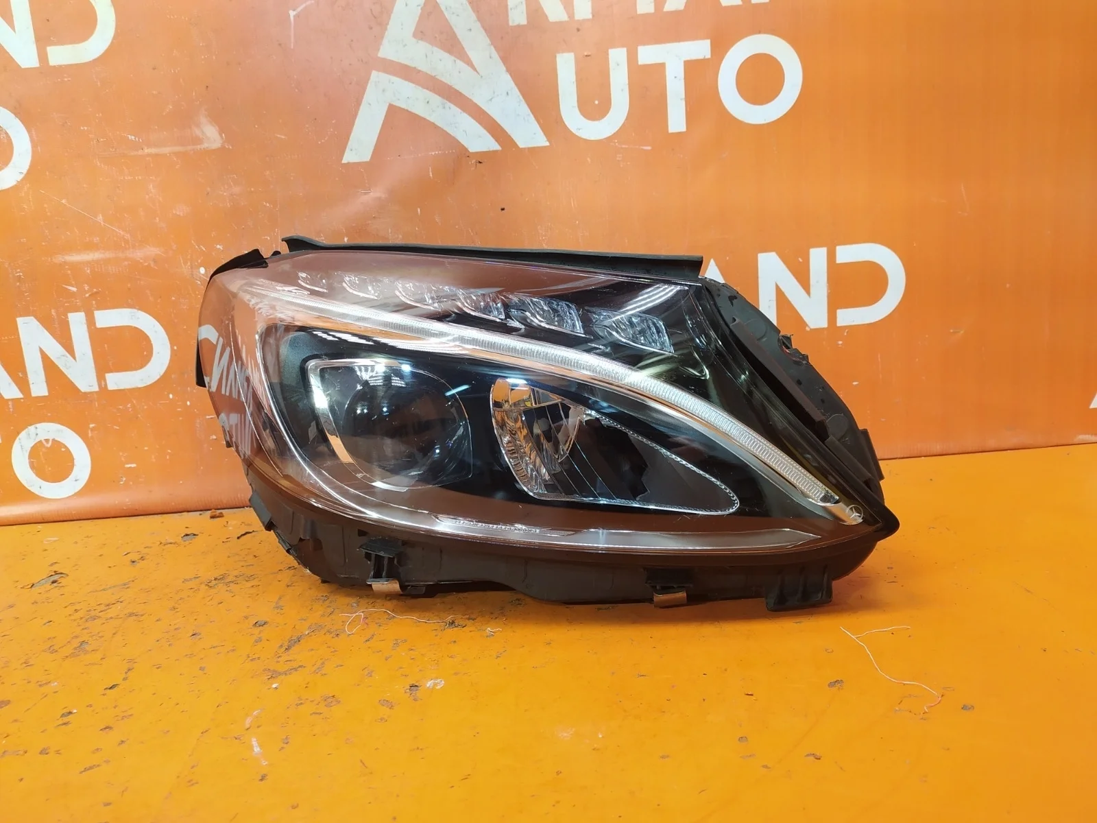 Фара Mercedes -Class 2014-2018 w205