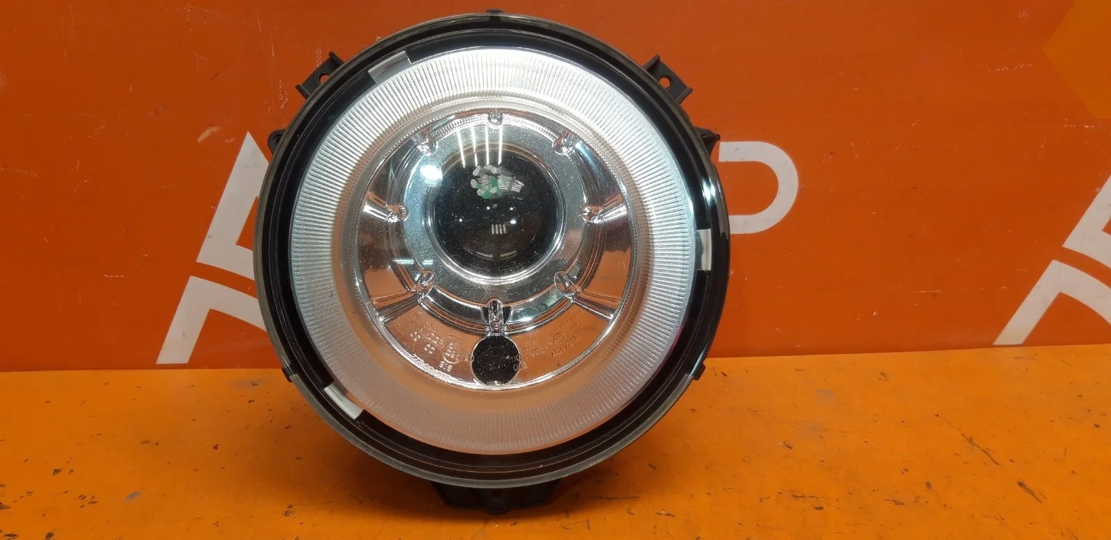 Фара Mercedes G-Class 2006-2018 W463