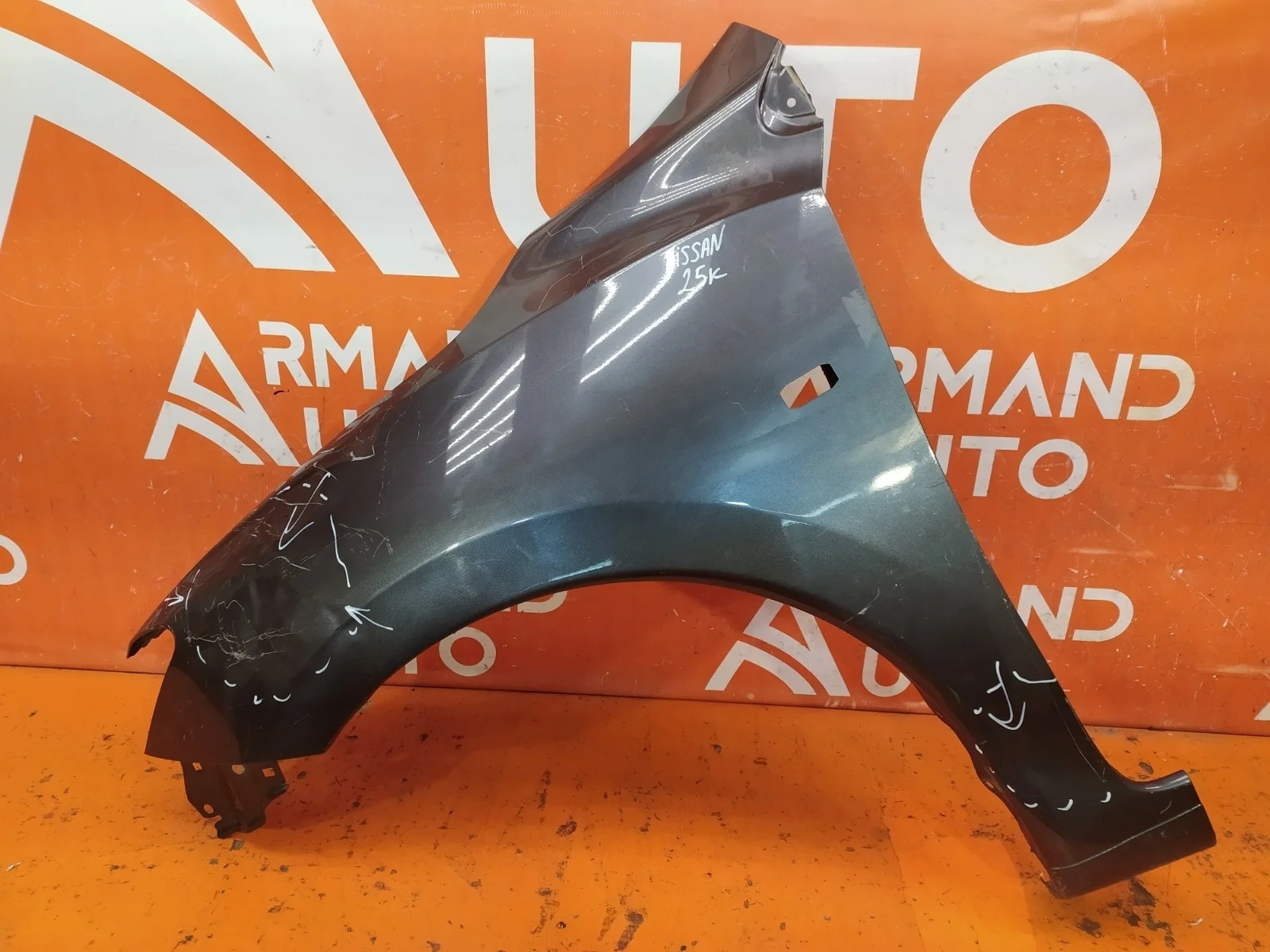 Крыло Nissan Tiida 2015-2018 C13