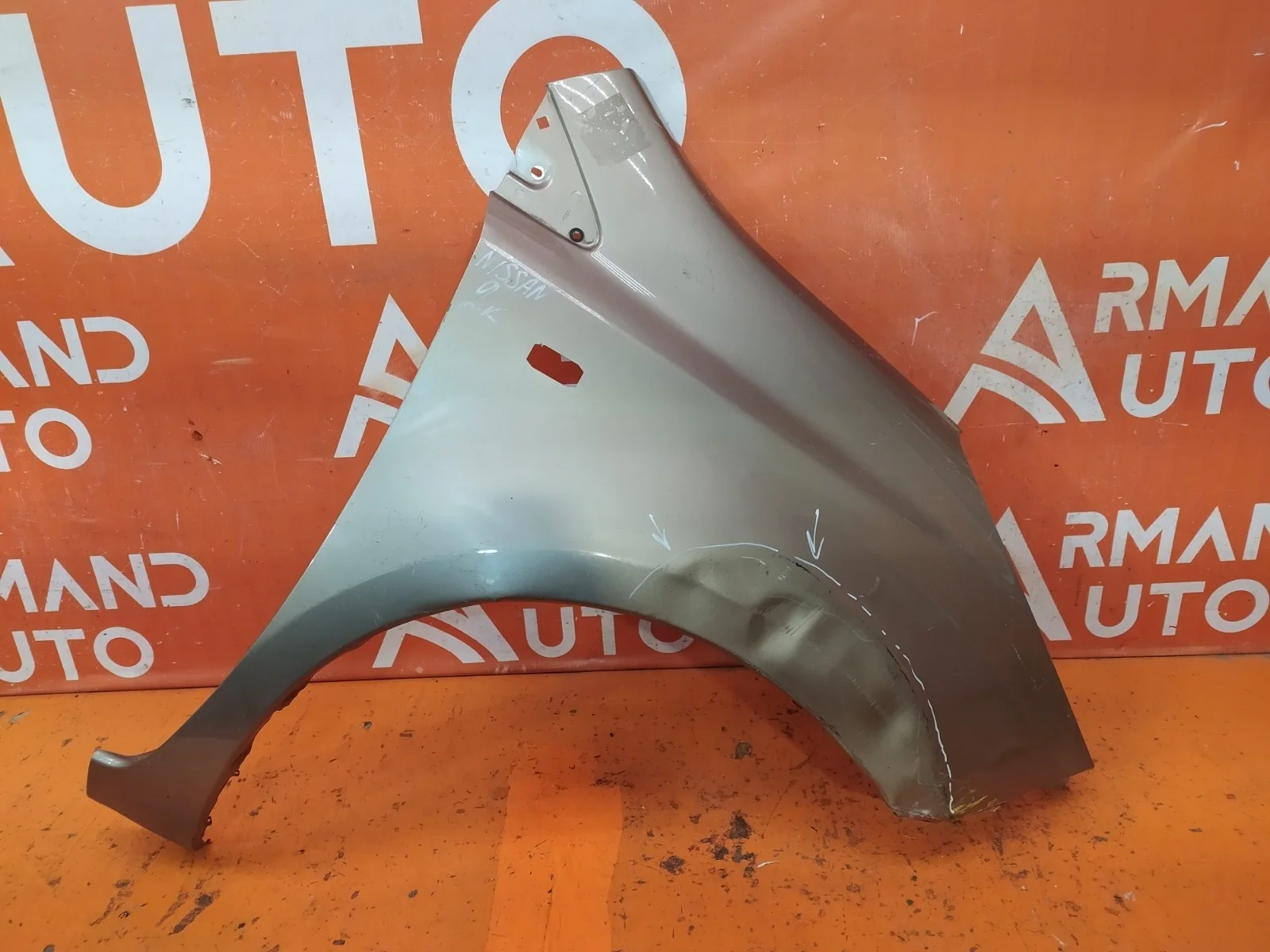 Крыло Nissan Note 2005-2013