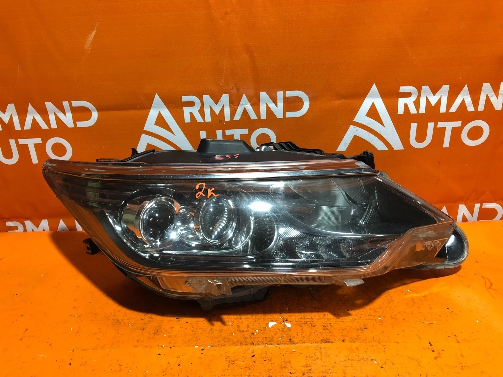 Фара Toyota Camry 2017-2018 XV50