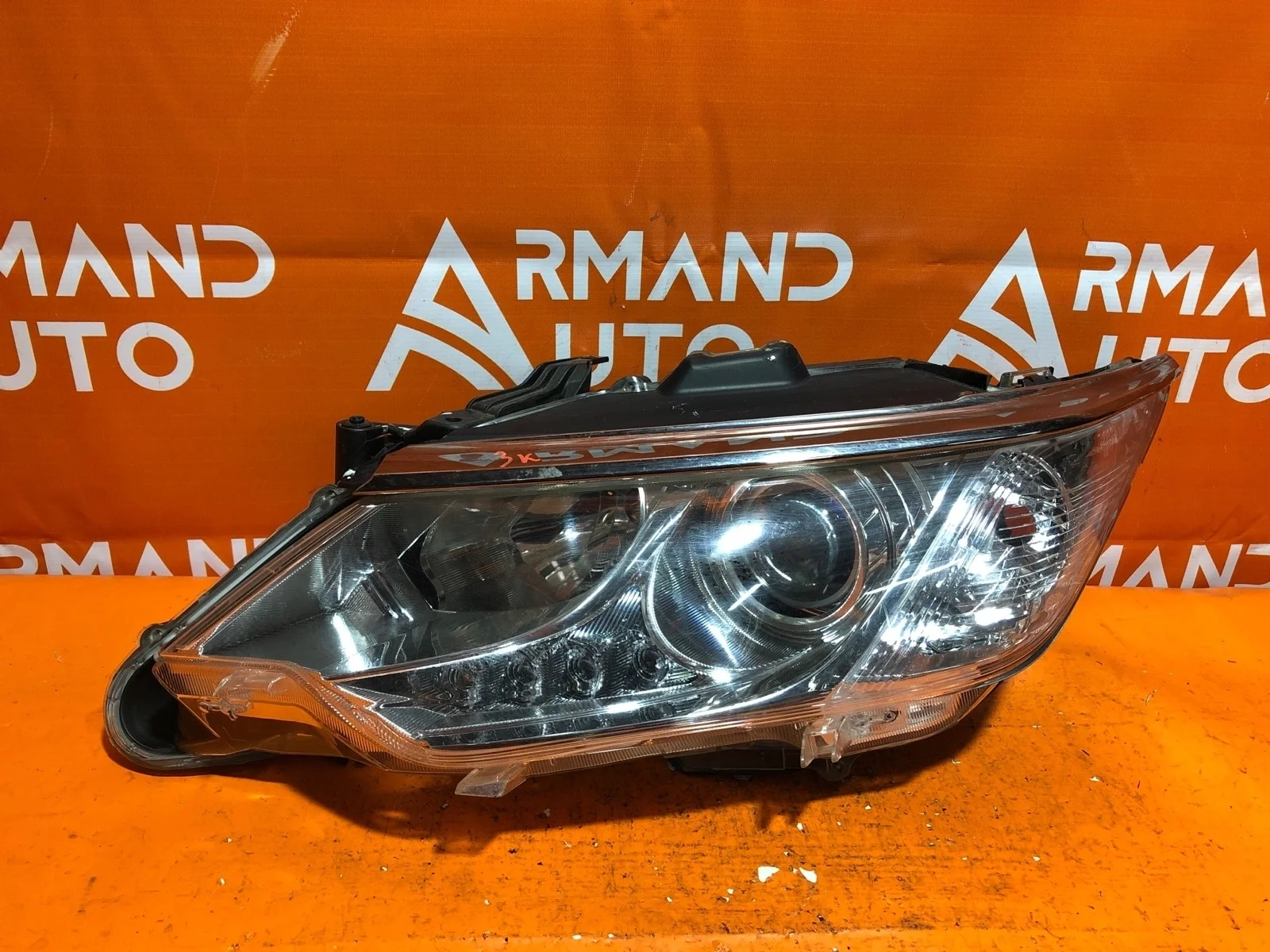 Фара Toyota Camry 2014-2018 7 XV50