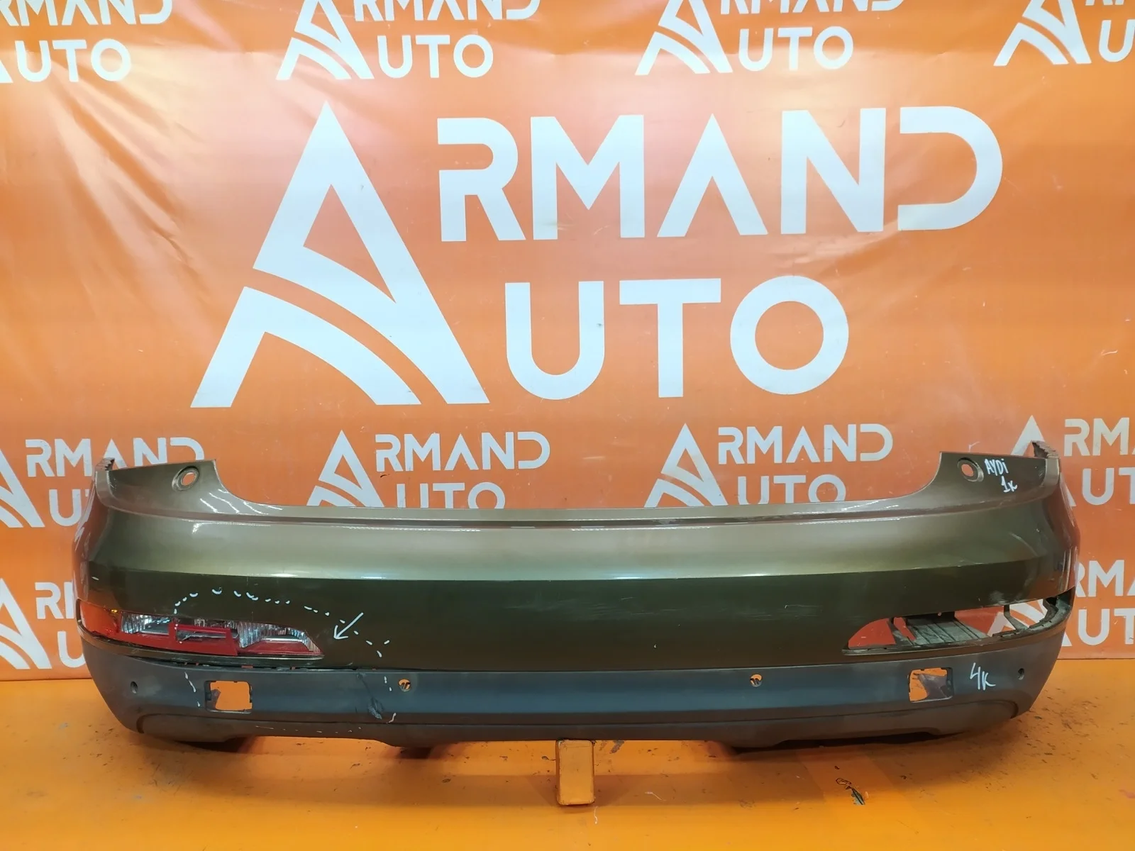 Бампер Audi Q3 2011-2014 8U