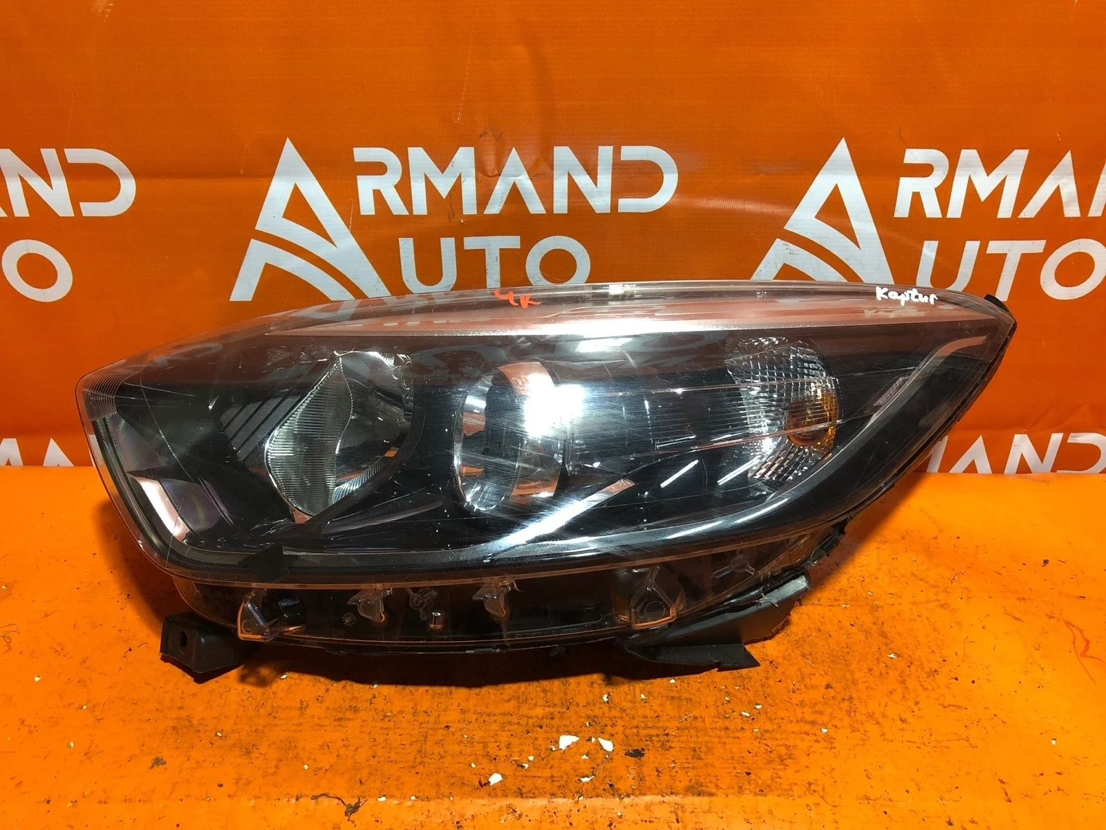 Фара Renault Kaptur 2016-нв