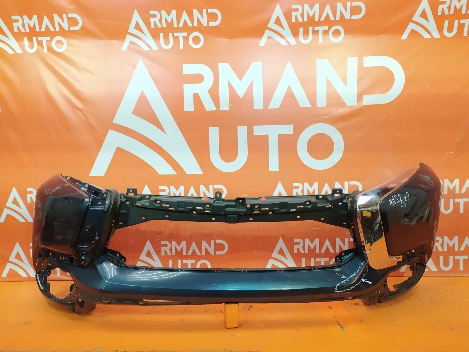 Бампер Mitsubishi pajero Sport 2015-2021 3