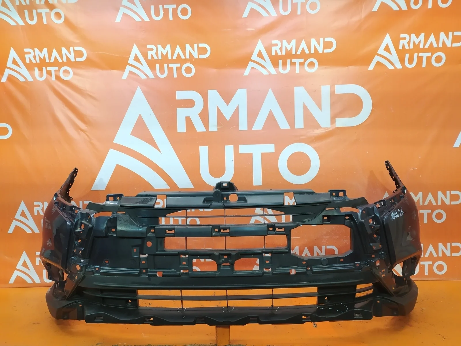Бампер Mitsubishi Outlander 2015-2018 3