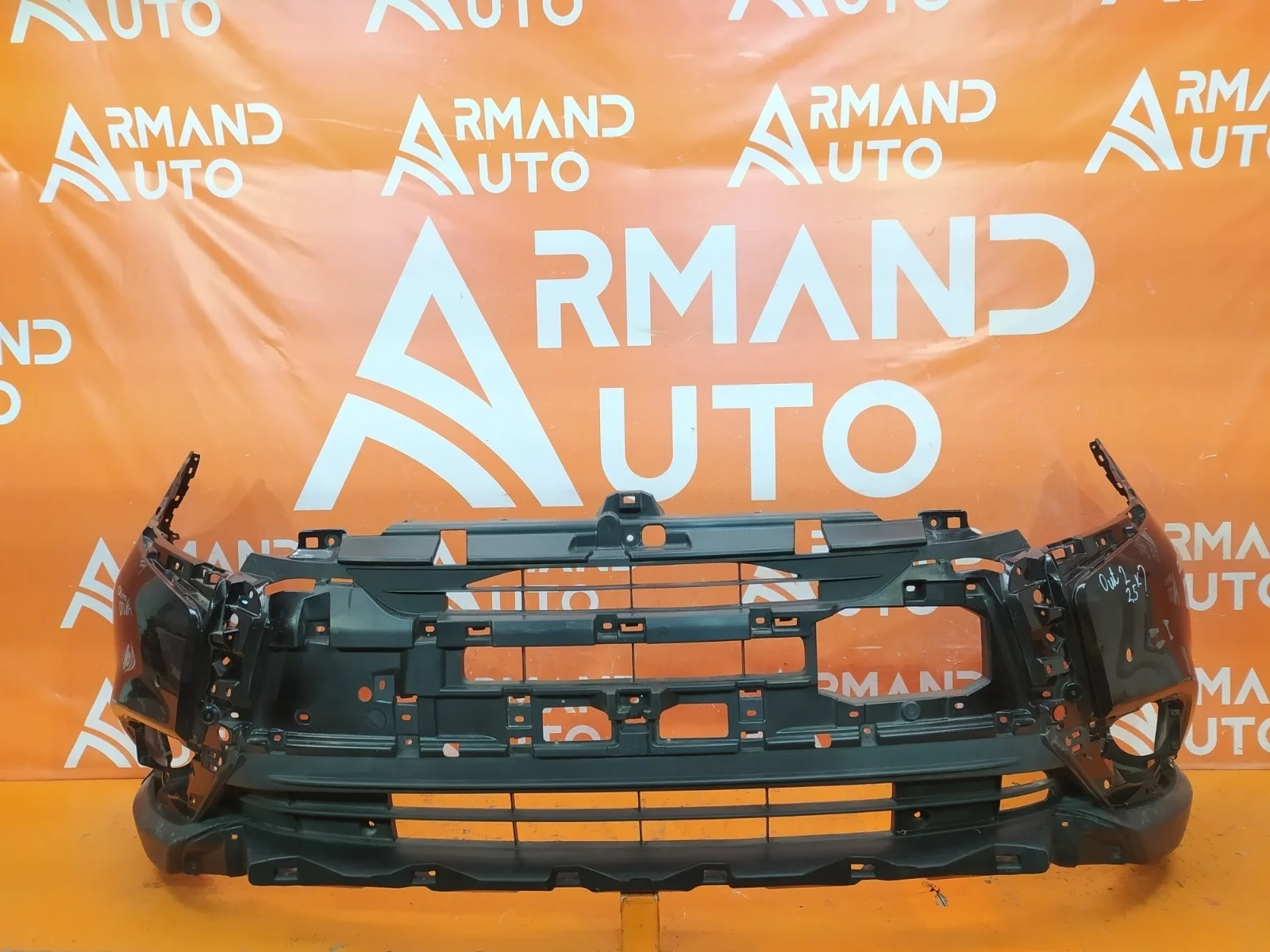Бампер Mitsubishi Outlander 2015-2018 3