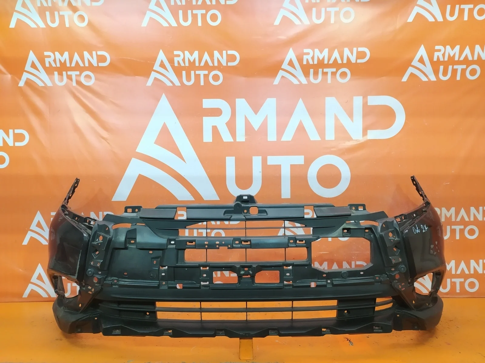Бампер Mitsubishi Outlander 2015-2018 3
