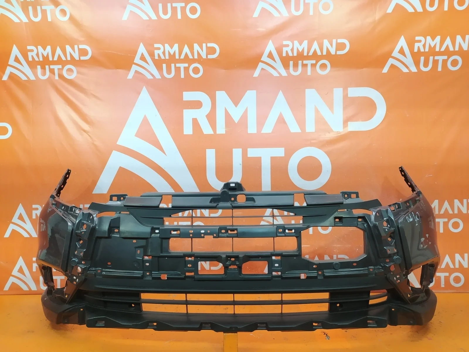 Бампер Mitsubishi Outlander 2015-2018 3