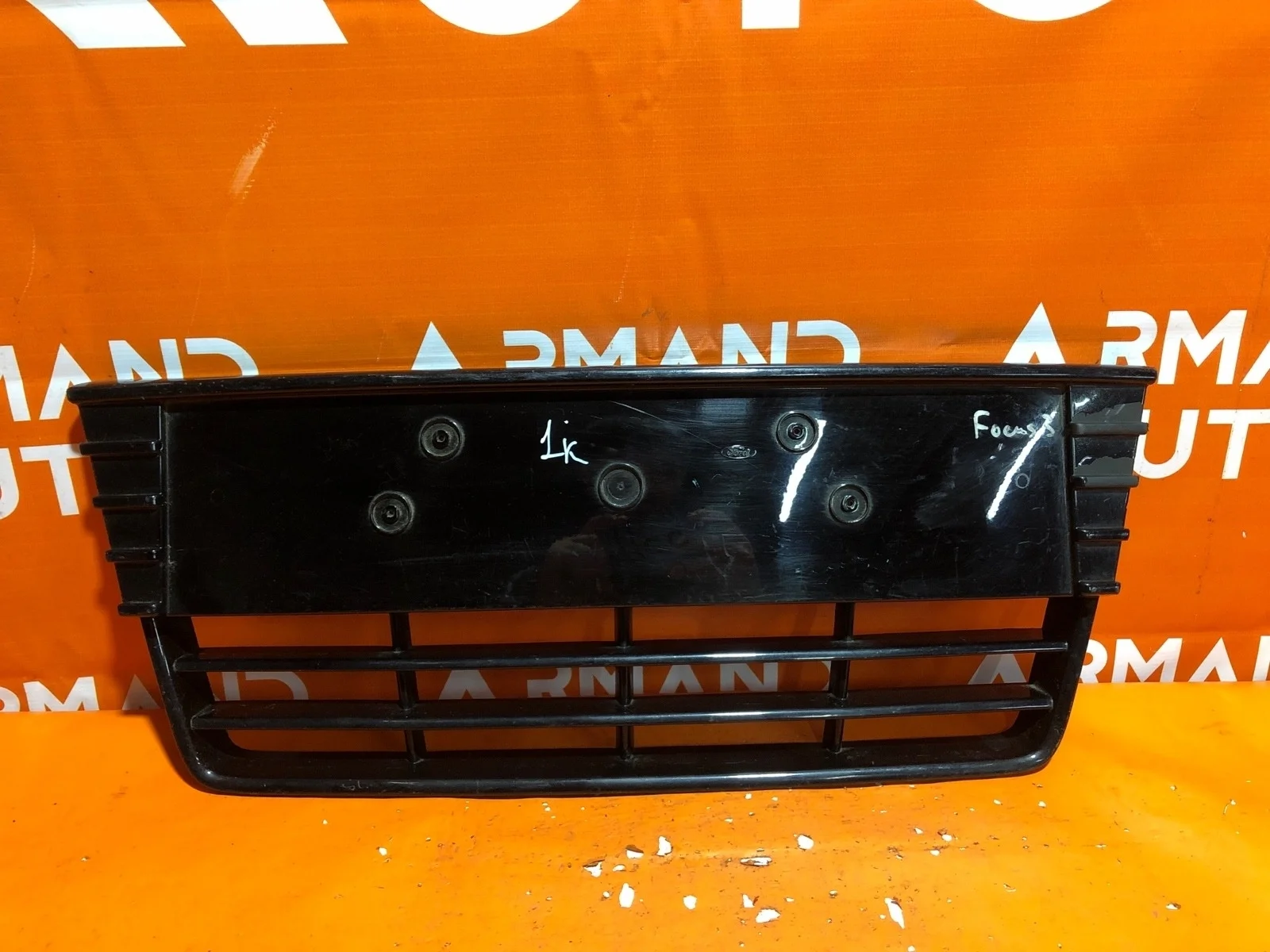 Решетка бампера Ford Focus 2011-2015 3