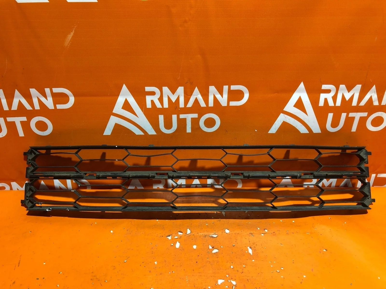 Решетка бампера Skoda Superb 2013-2015