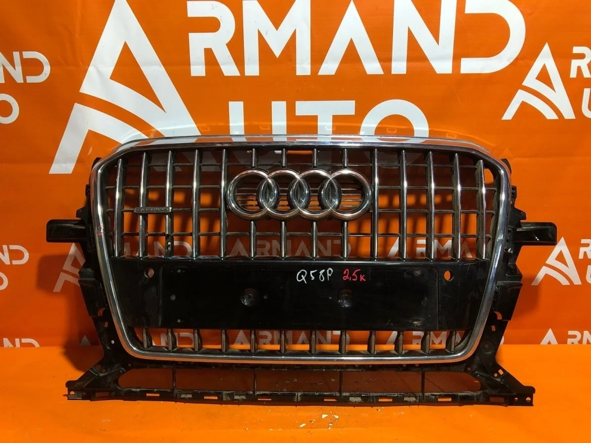 Решетка радиатора Audi Q5 2012-2017 8R