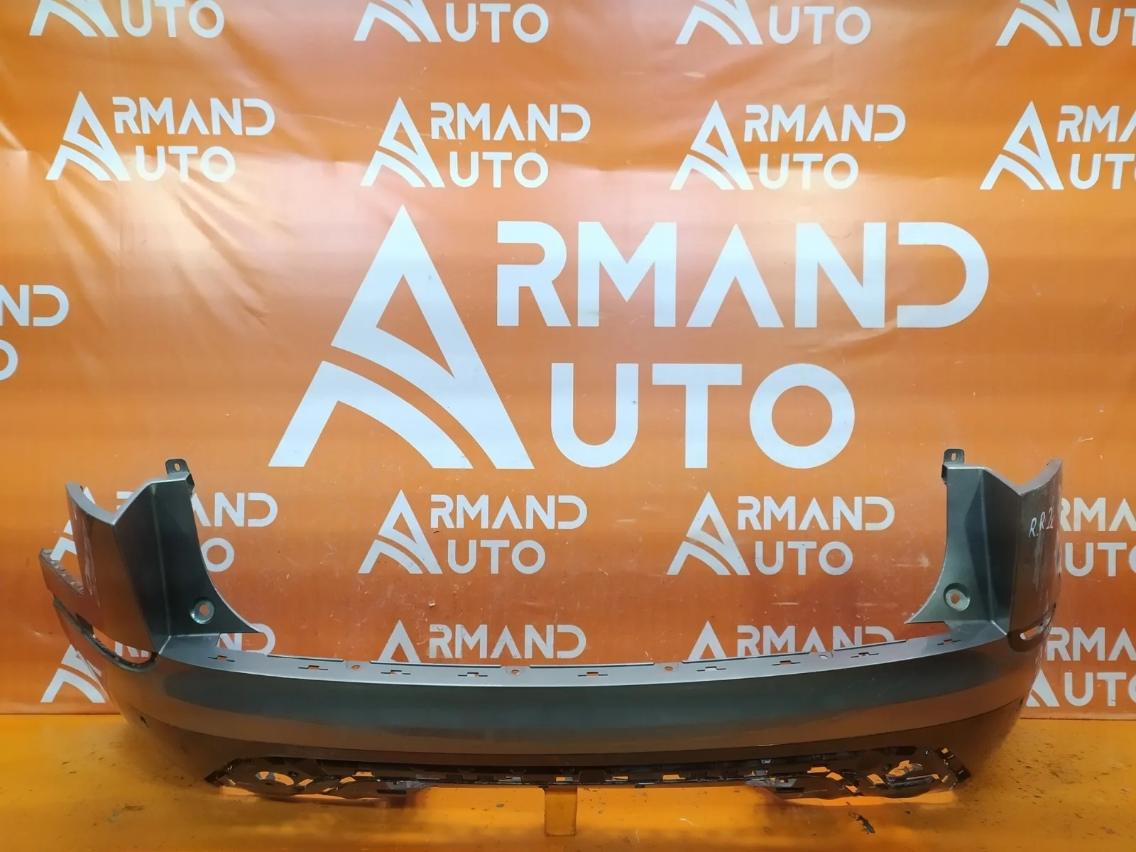 Бампер Land Rover Range Velar 2017-нв L560