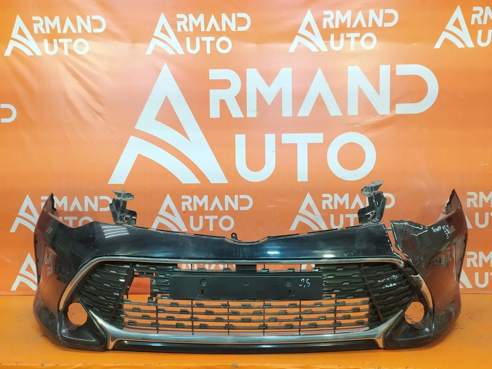 Бампер Toyota Camry 2017-2018 XV50