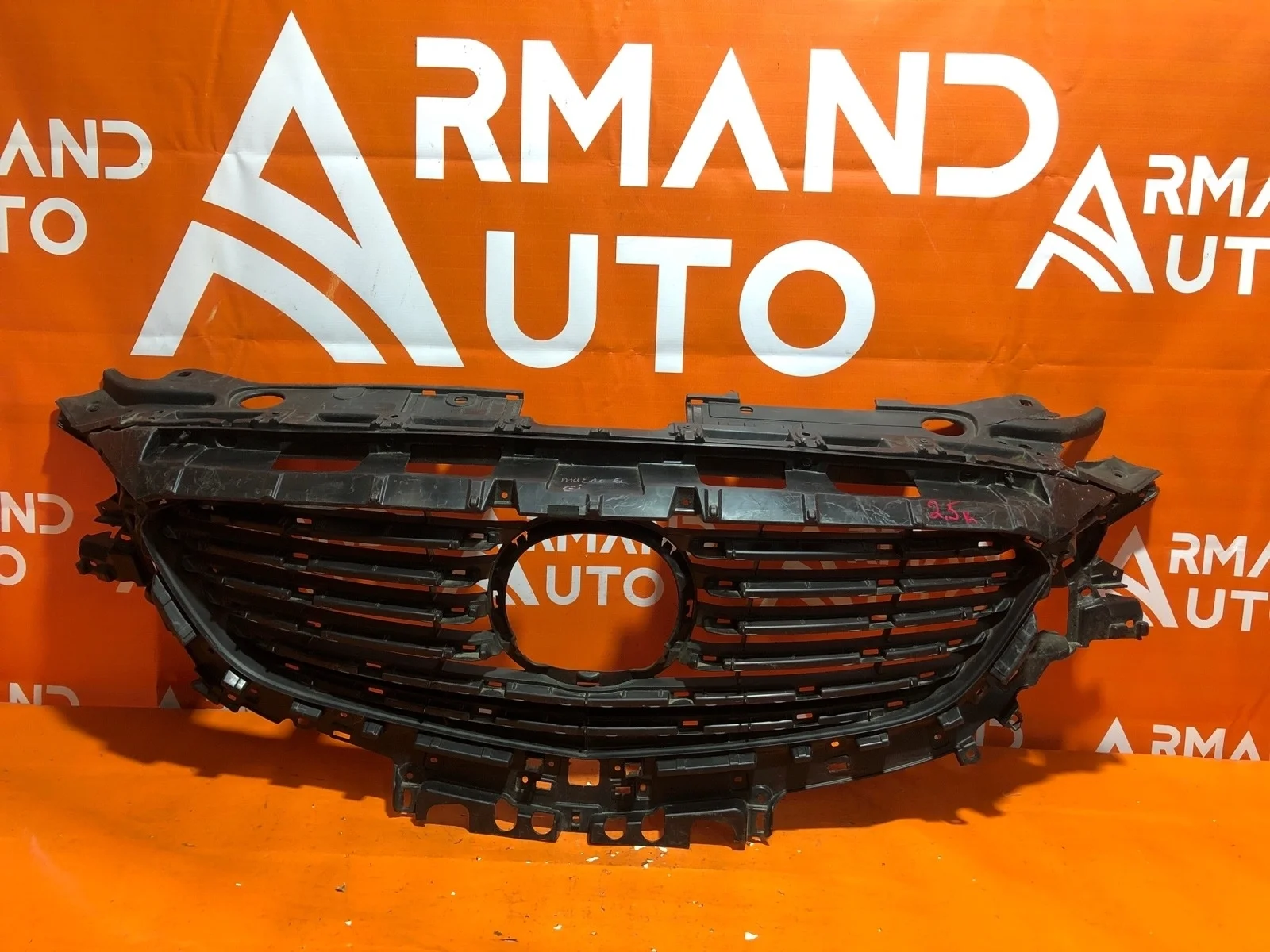 Решетка радиатора Mazda 6 2015-2018 3 GJ