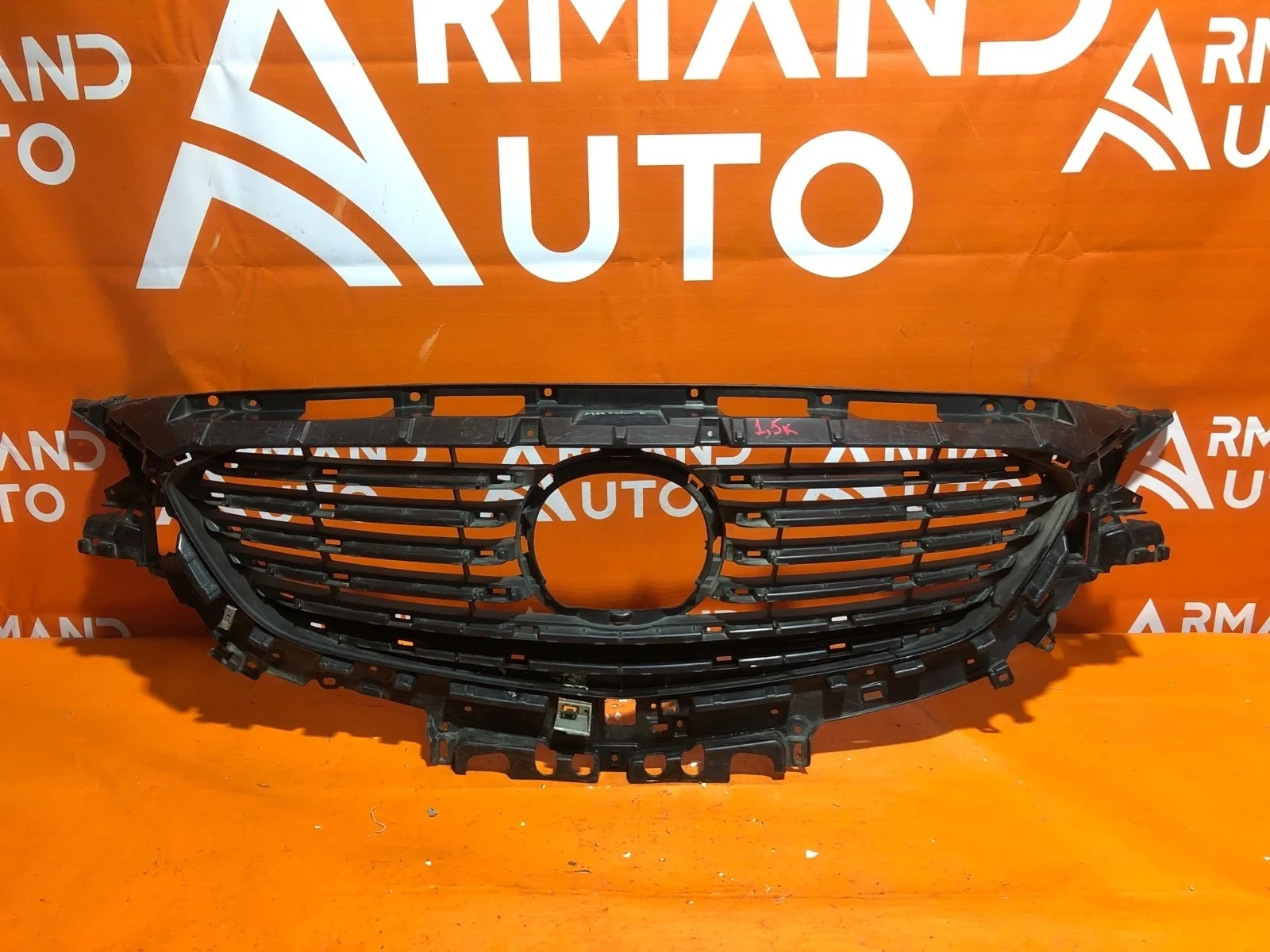 Решетка радиатора Mazda 6 2015-2018 3 GJ