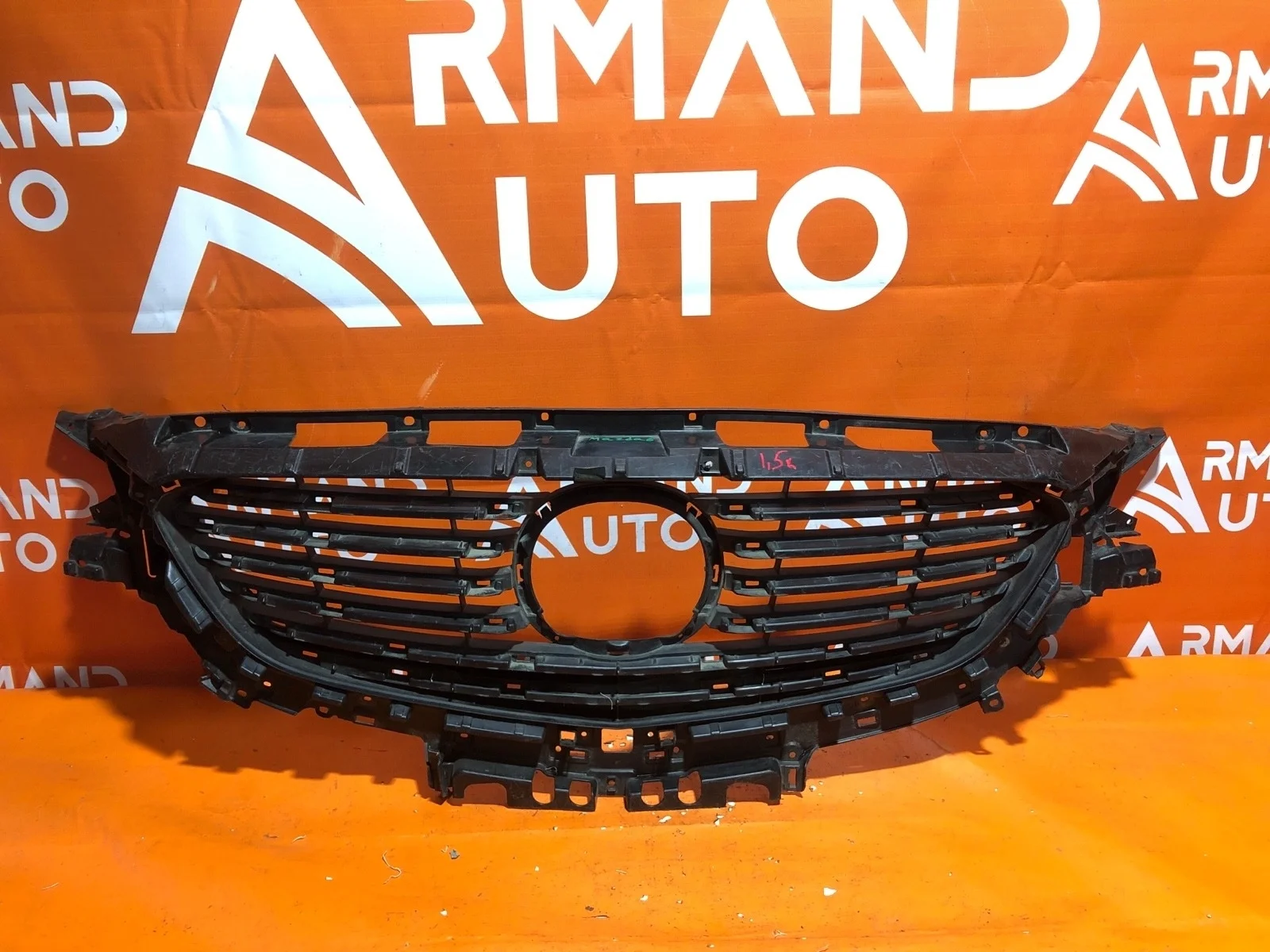 Решетка радиатора Mazda 6 2015-2018 3 GJ