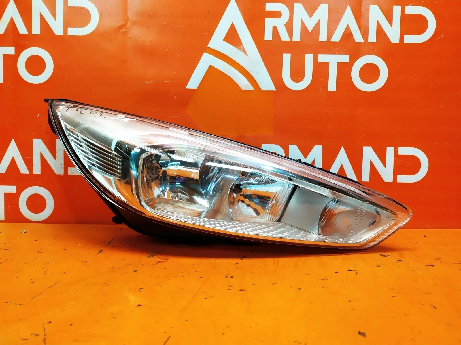 Фара Ford Focus 2014-2019 3