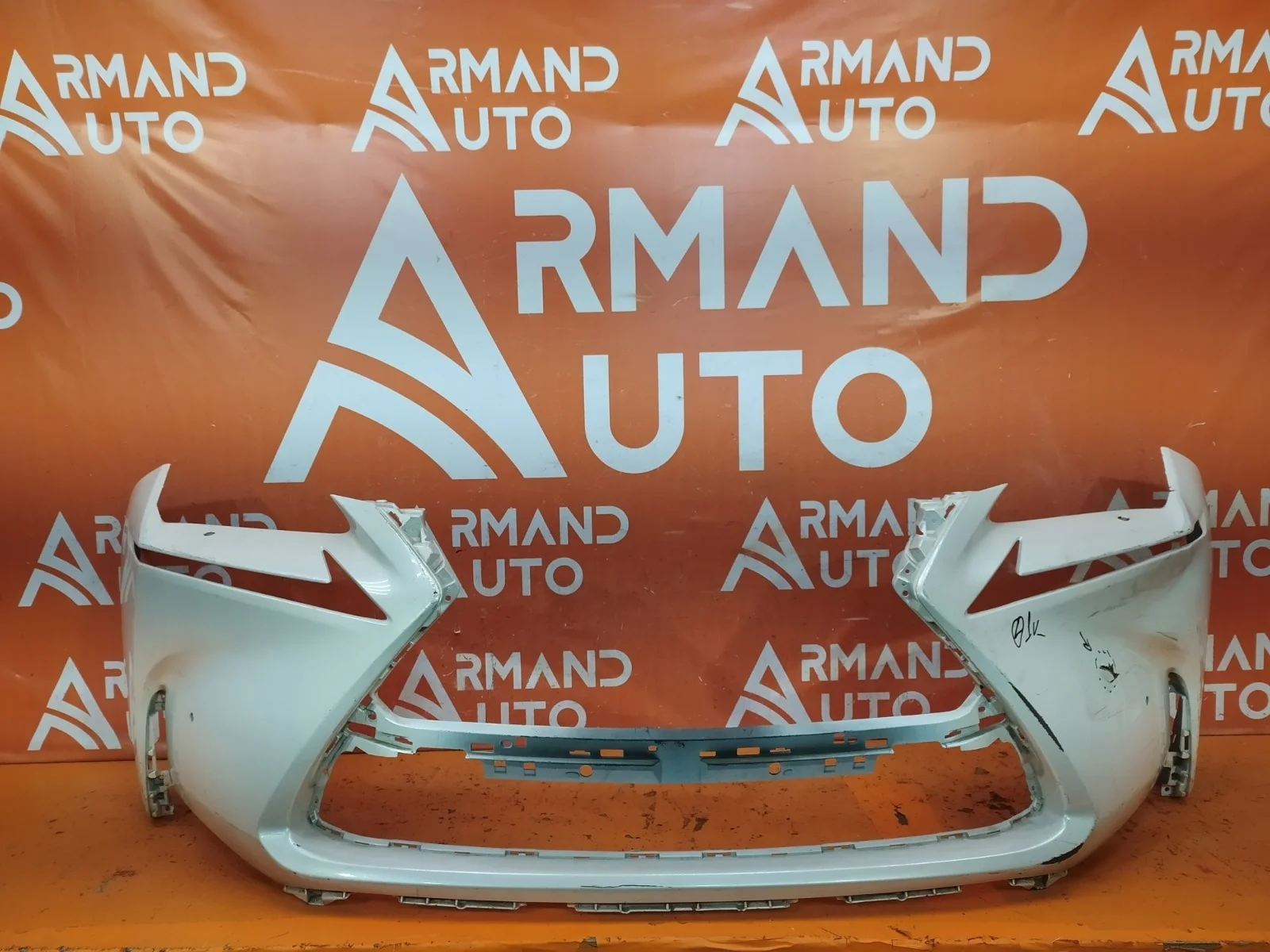 Бампер Lexus NX 2014-2017