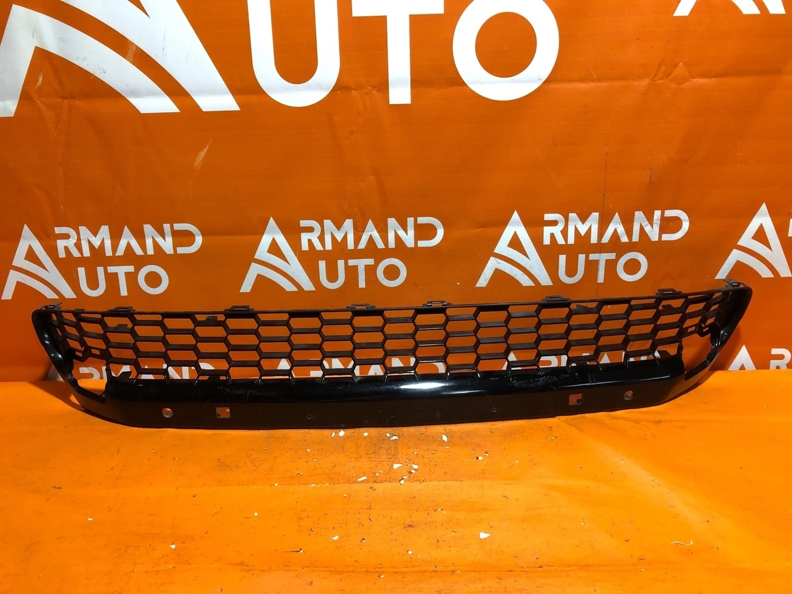 Решетка бампера Lexus NX 2014-2017