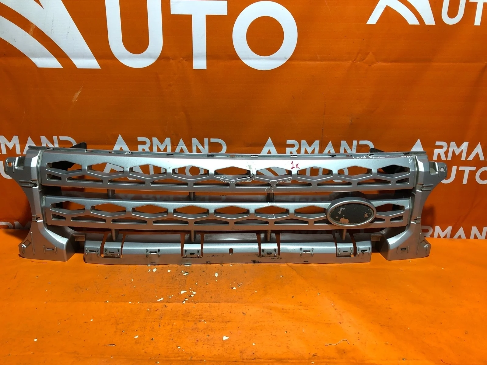 Решетка радиатора Land Rover Discovery 2009-2013 4