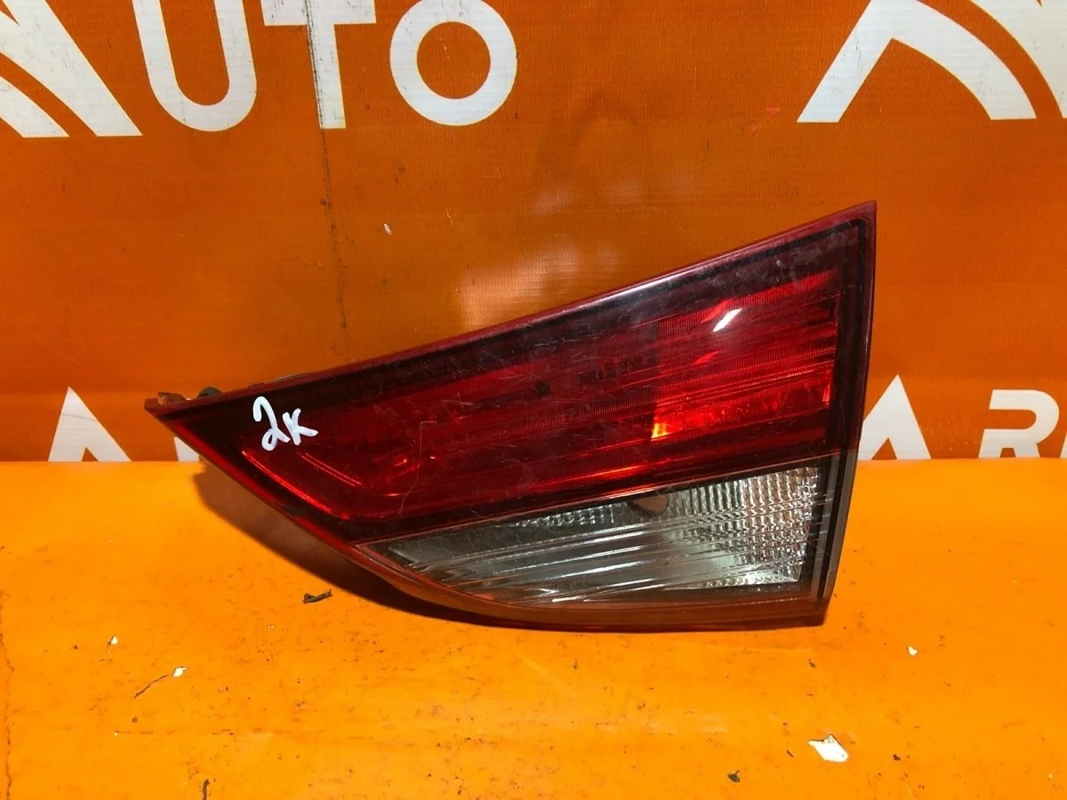 Фонарь внутренний Hyundai Elantra 2013-2016 5 MD