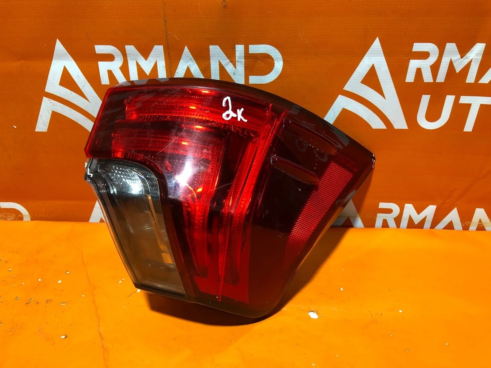 Фонарь внешний Lexus LX 2015-2023 URJ200