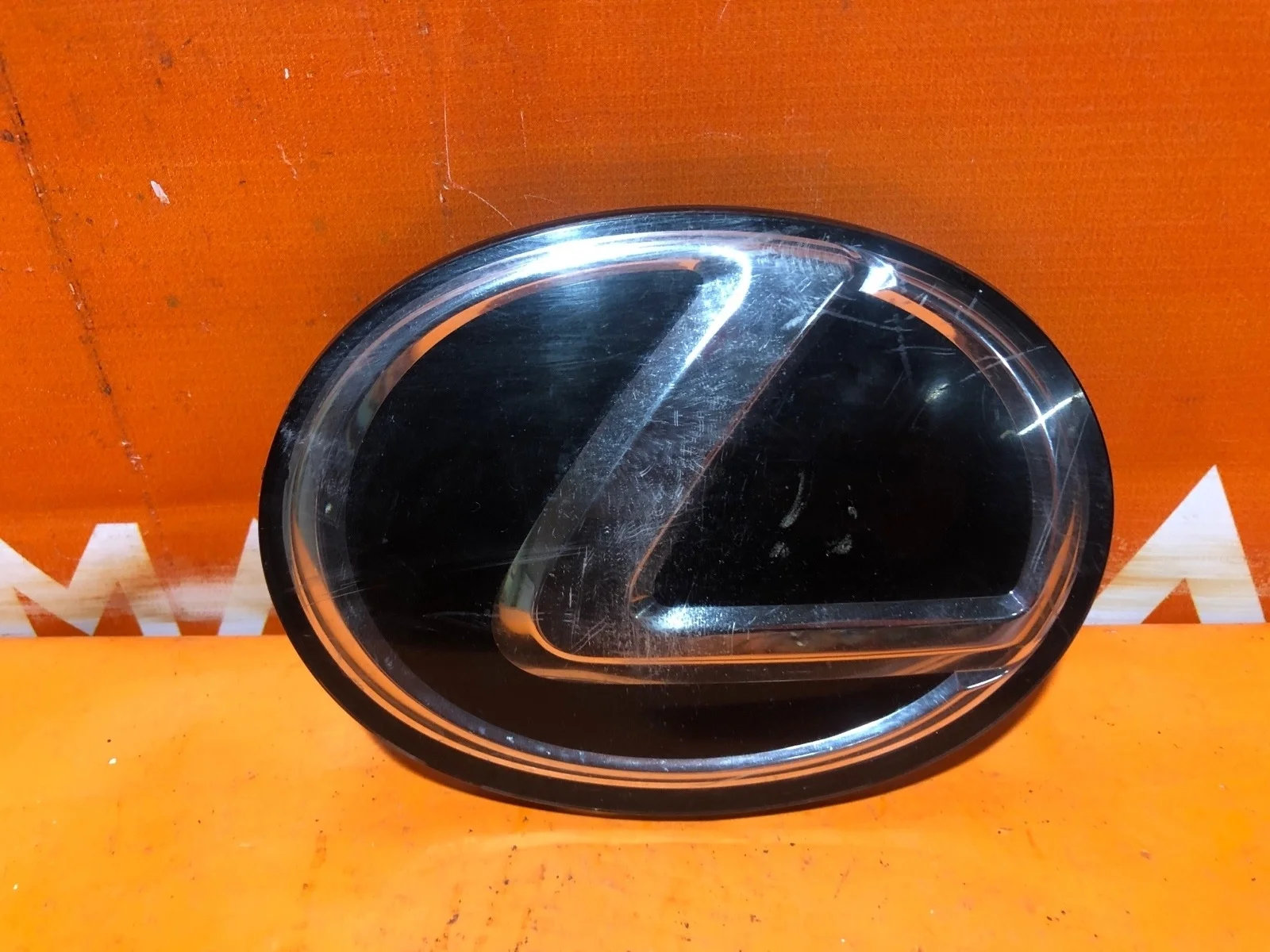 Эмблема Lexus LS 2006-2017 4