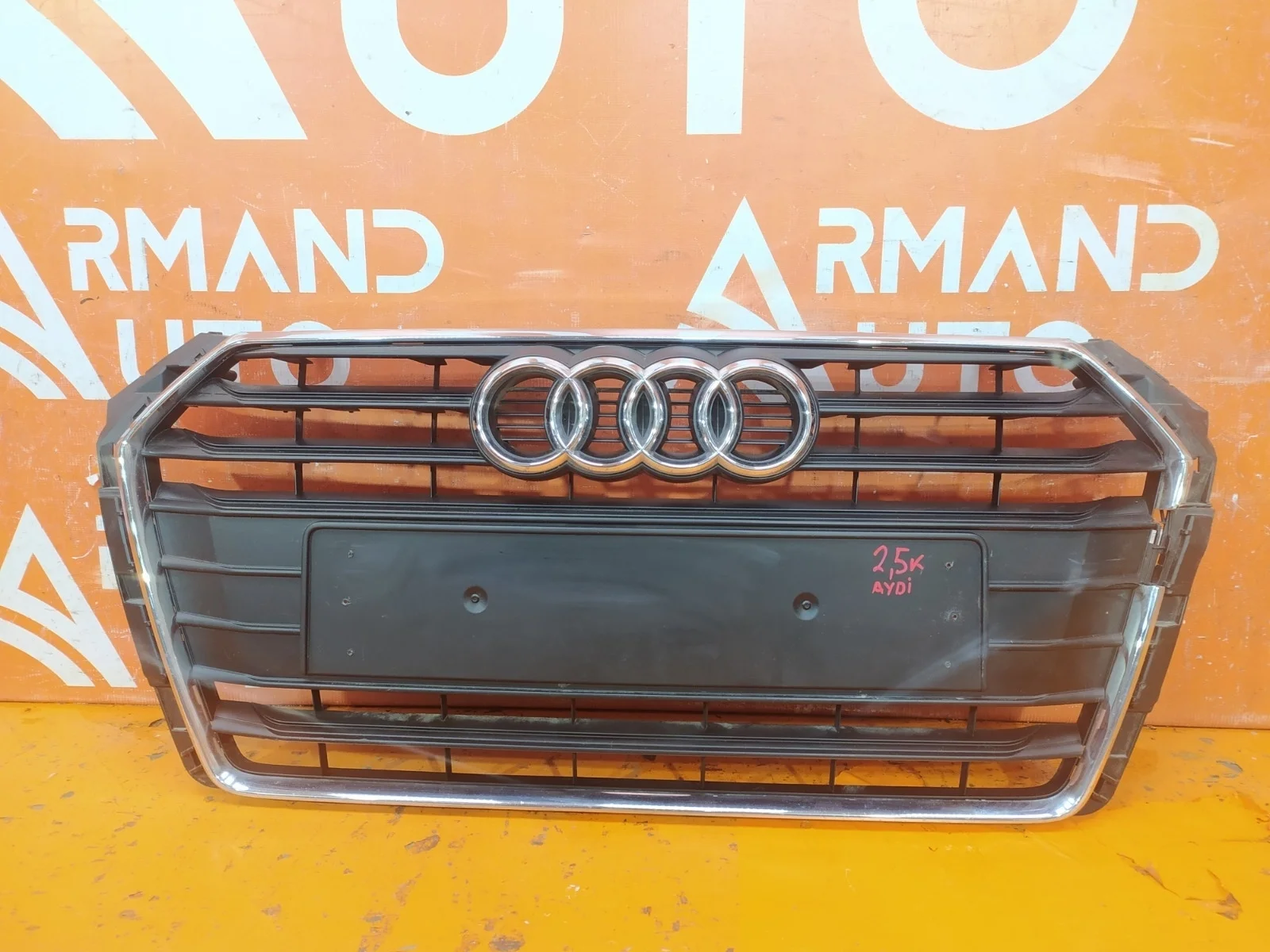 Решетка радиатора Audi A4 2015-2020 B9