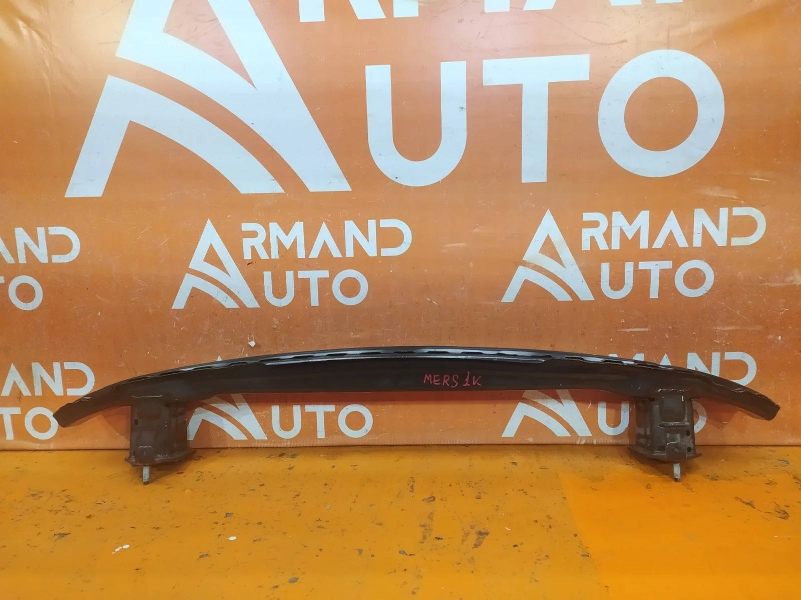 Усилитель бампера Mercedes GLC-Class 2015-2019 X253