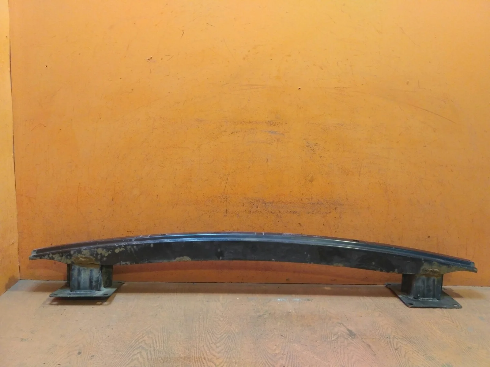 Усилитель бампера Land Rover Freelander 2006-2014