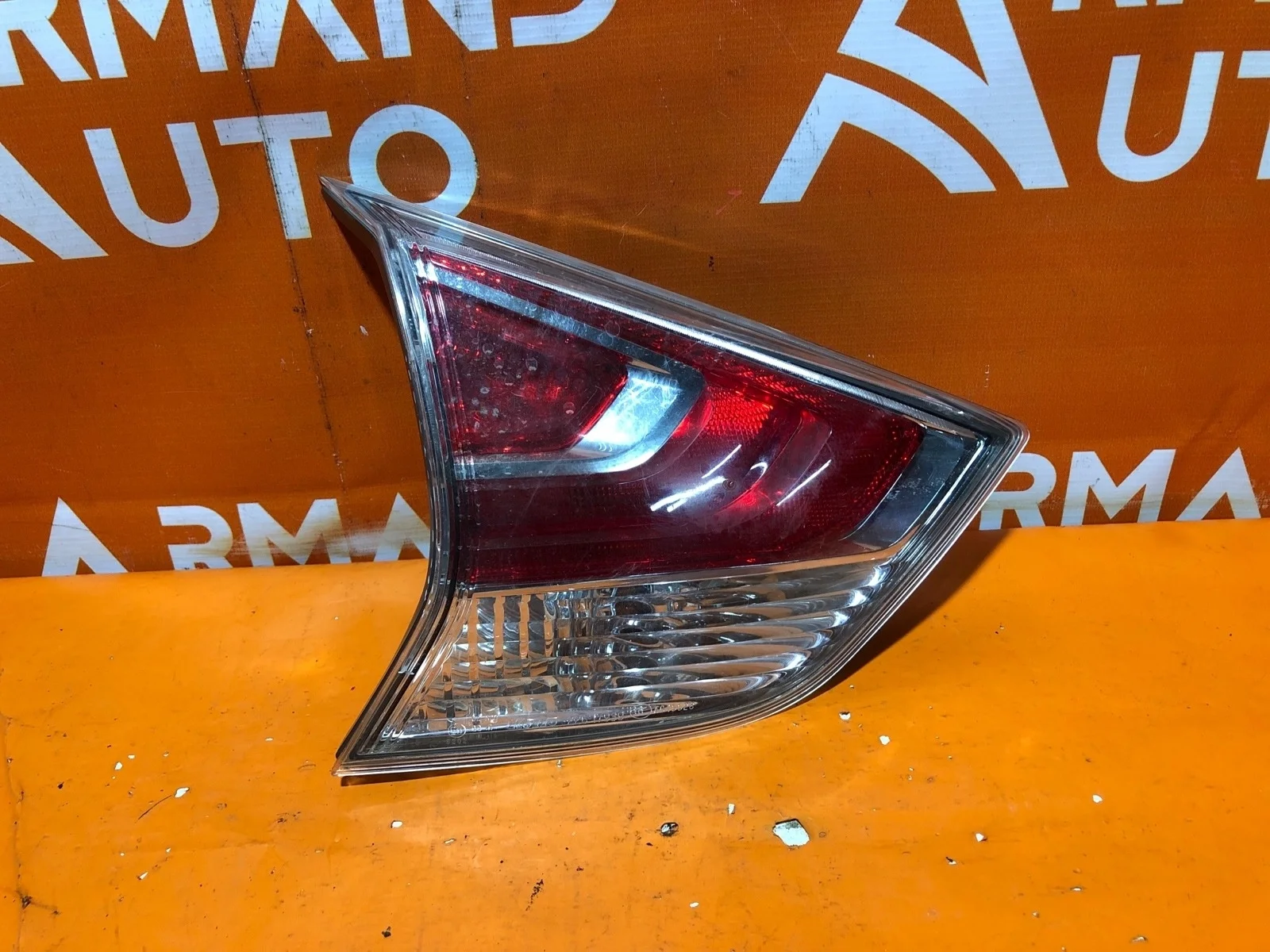 Фонарь внутренний Nissan X-Trail 2013-2019 T32