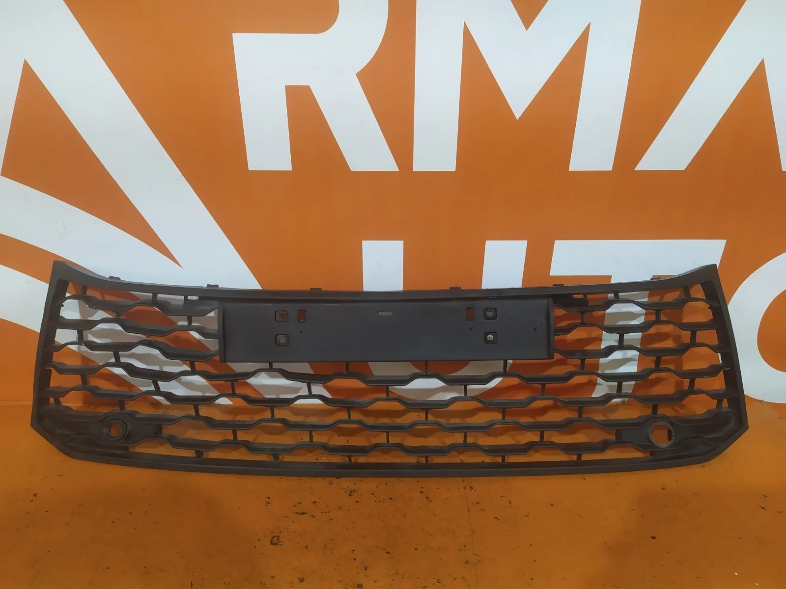 Решетка бампера Mitsubishi Pajero Sport 2015-2021 3