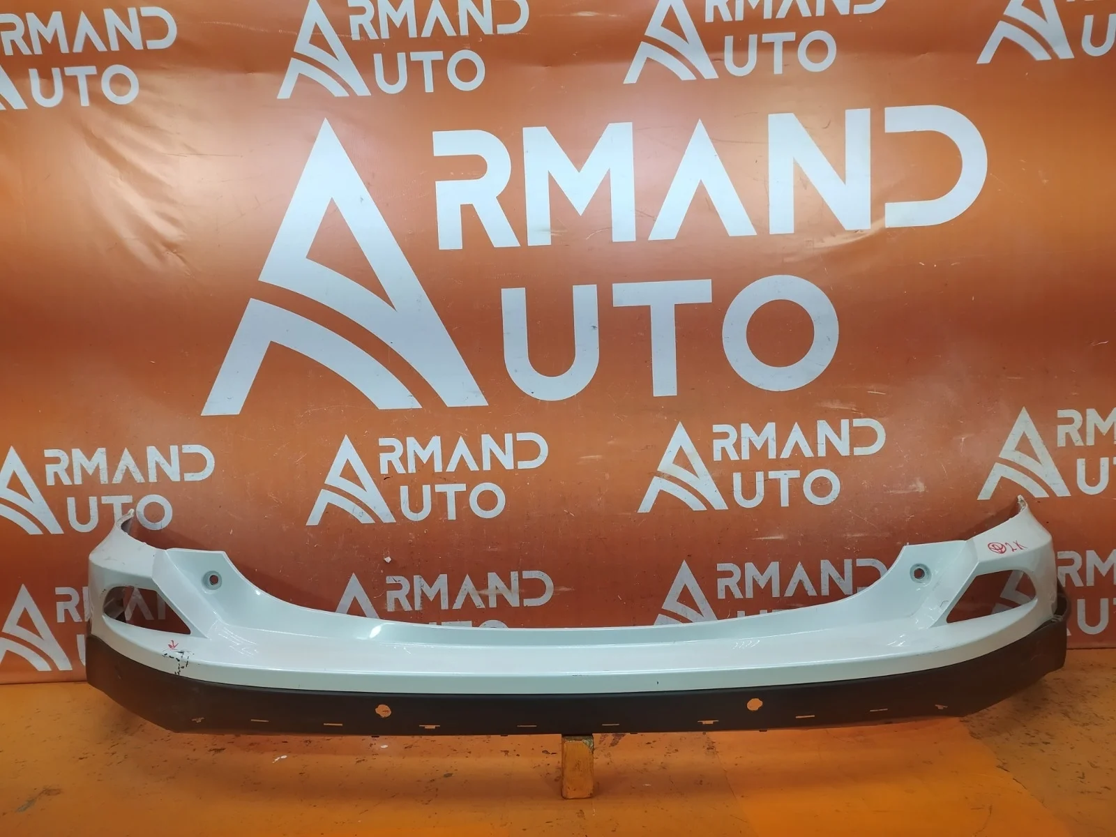 Бампер Toyota RAV4 2015-2019 CA40