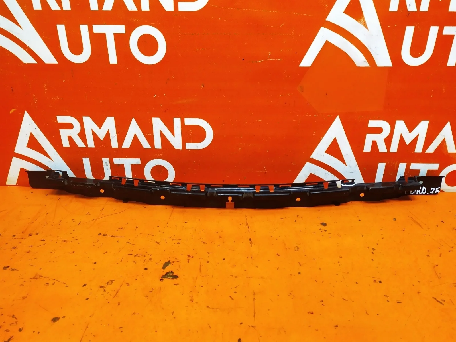 Кронштейн бампера центральный Ford Mondeo 2014-нв 5