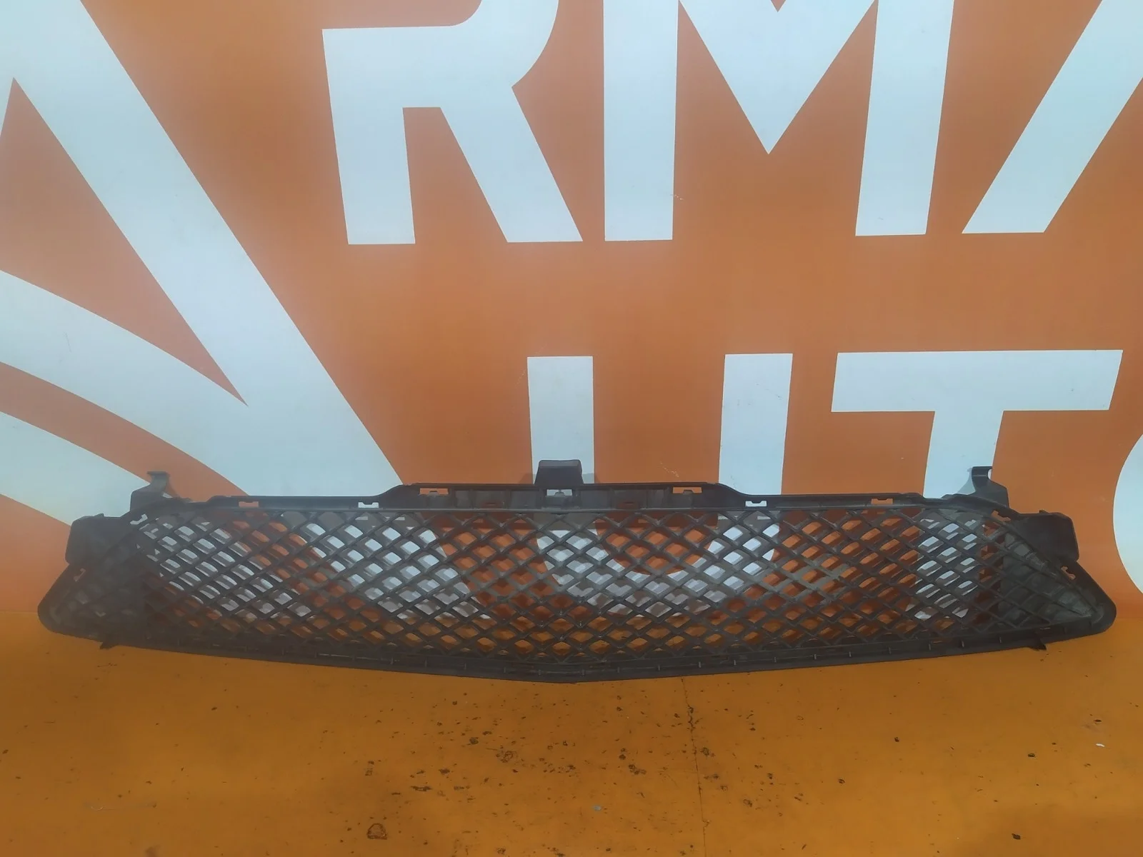 Решетка бампера Mercedes B-Class 2011-2014 W246