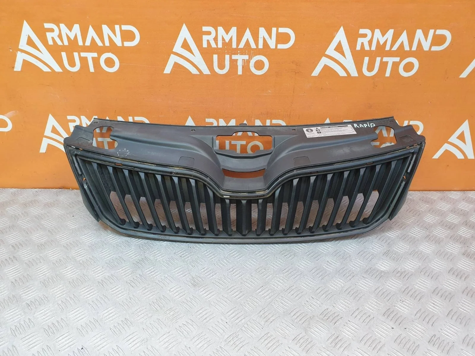 Решетка радиатора Skoda RAPID 2014-2020