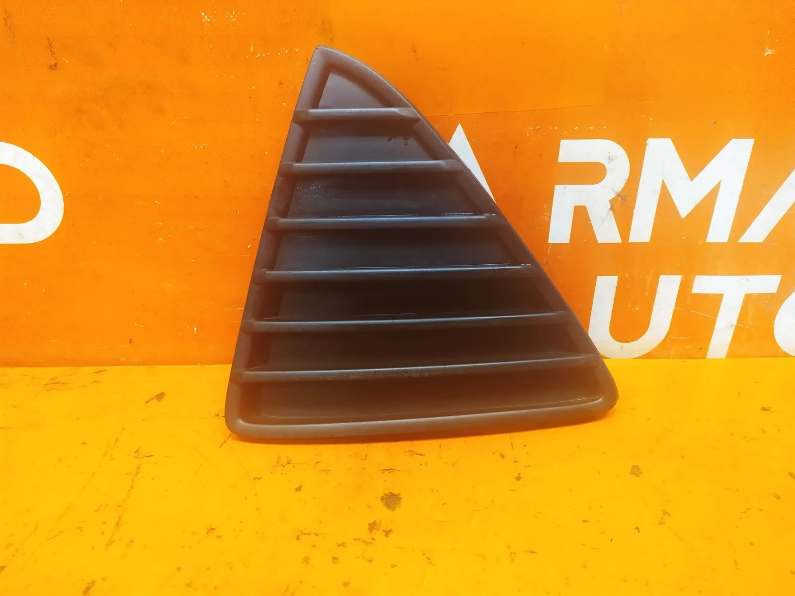 Решетка бампера Ford Focus 2011-2015 3