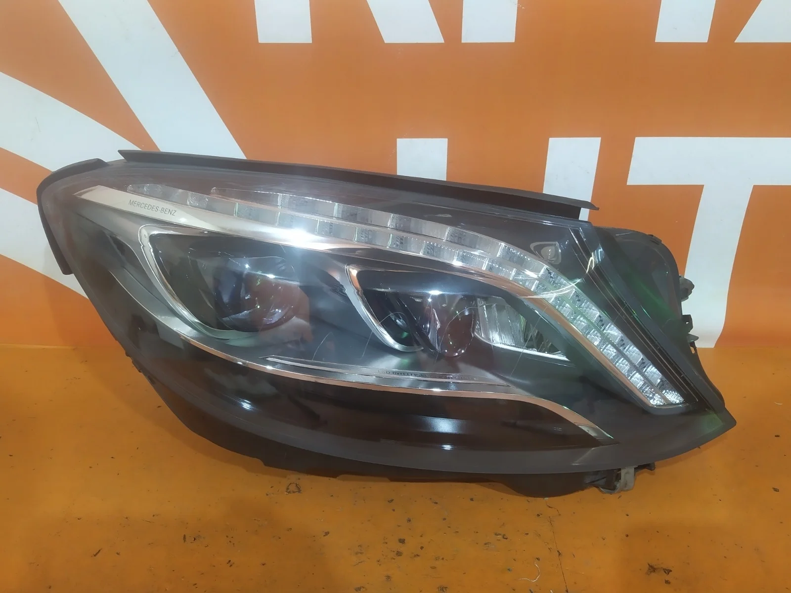Фара Mercedes -Class 2013-2017 W222