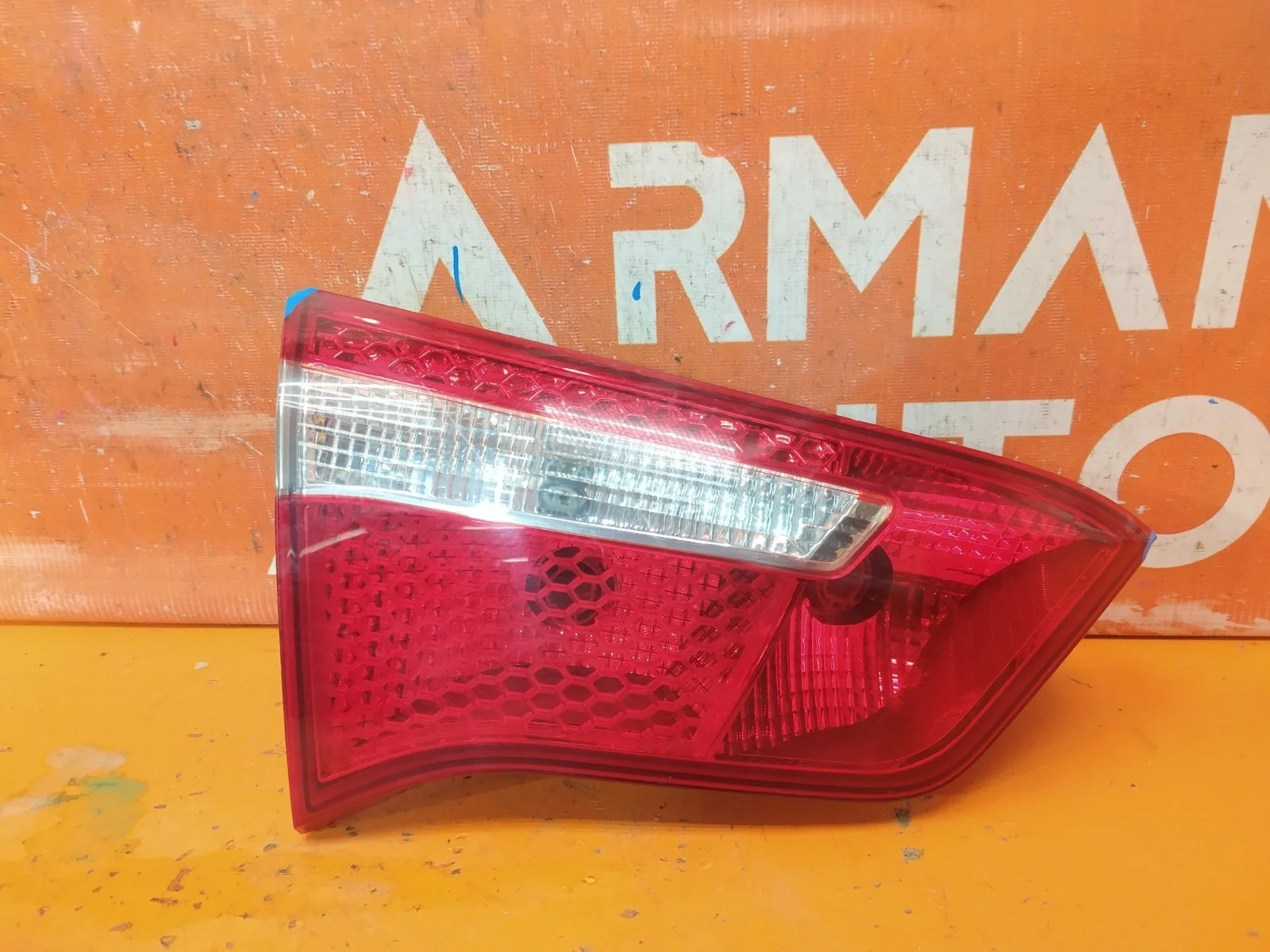 Фонарь внутренний Kia Rio 2011-2015 3 QB