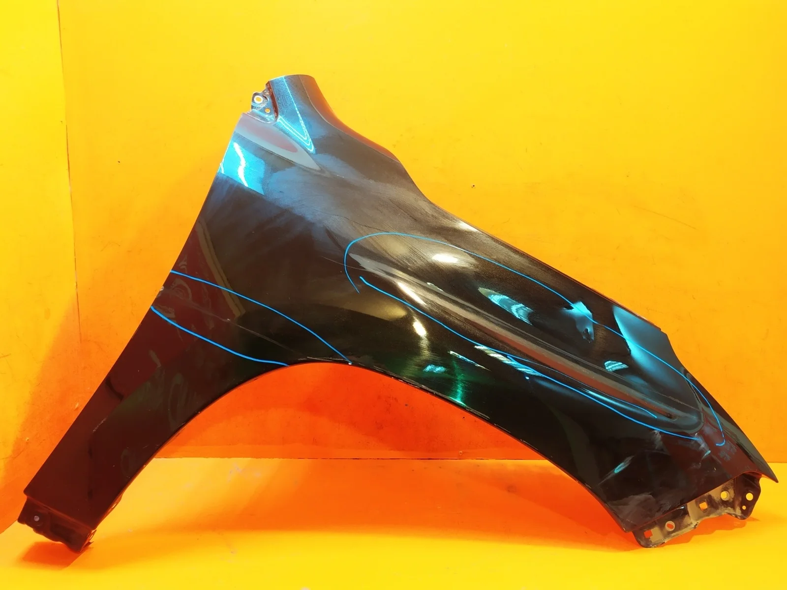 Крыло Lexus LX 2015-2023 URJ200