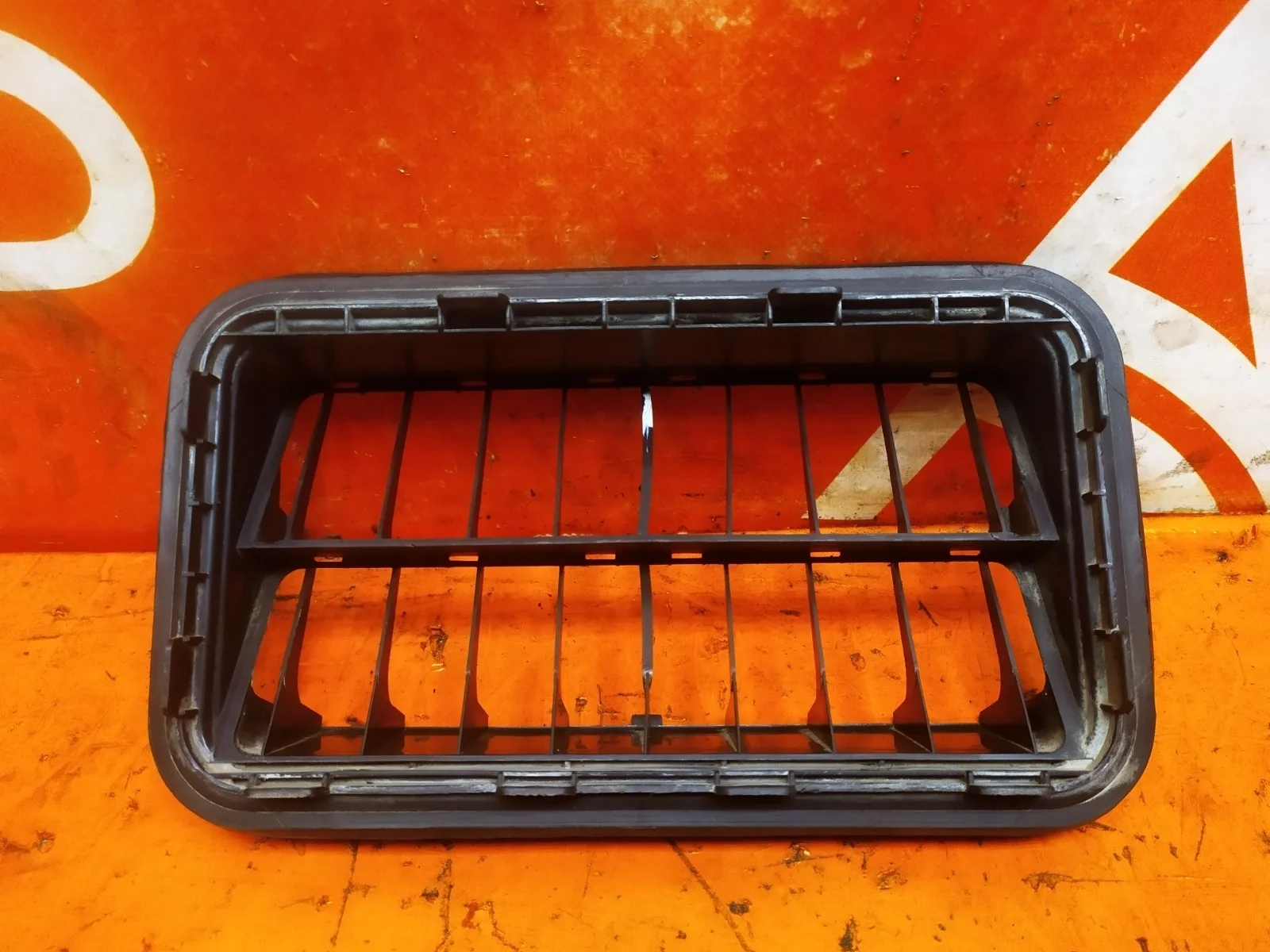 Решетка вентиляционная багажника Toyota Camry 2011-2015 7 XV50