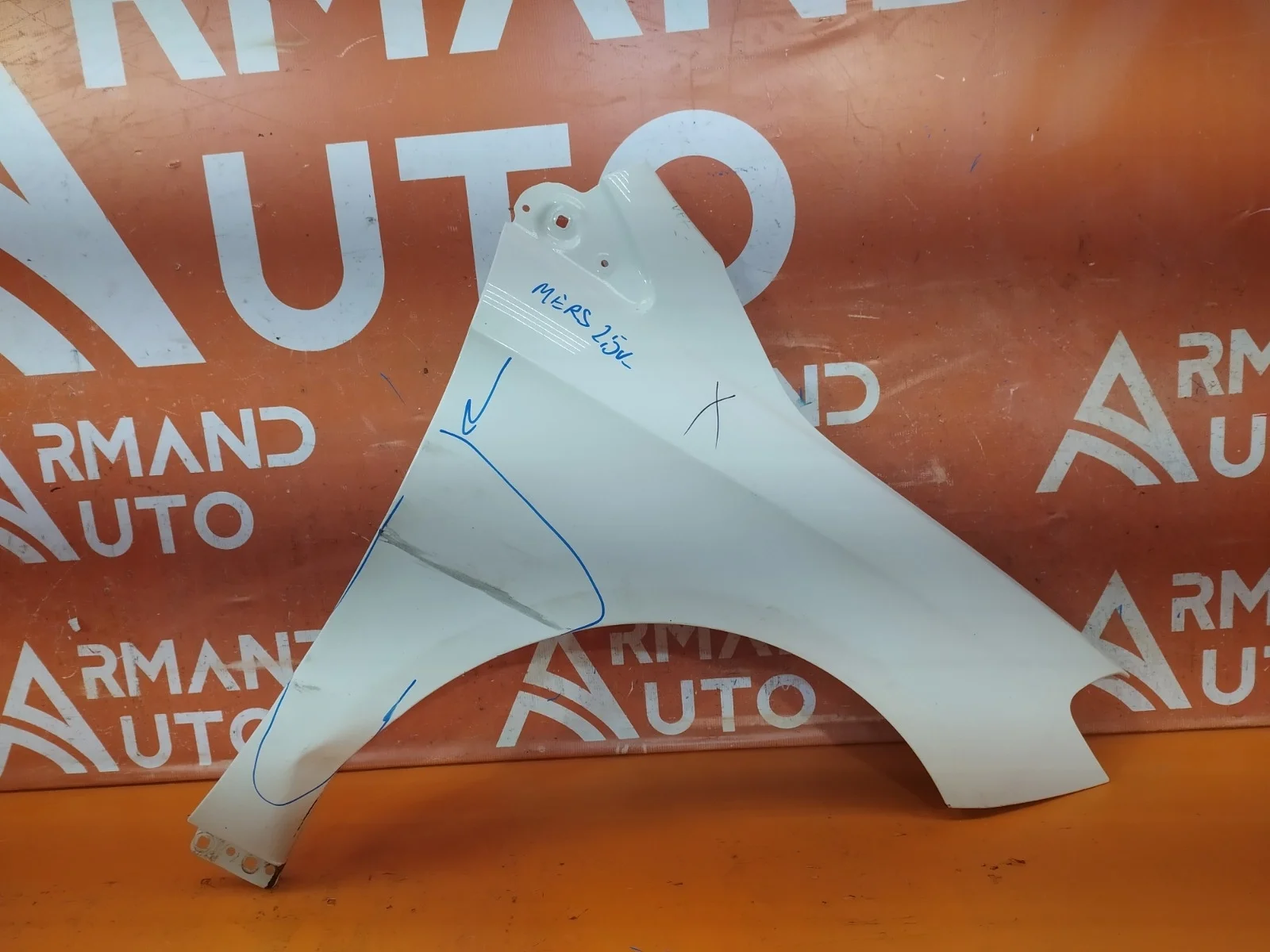 Крыло Mercedes B-Class 2011-2018 W246