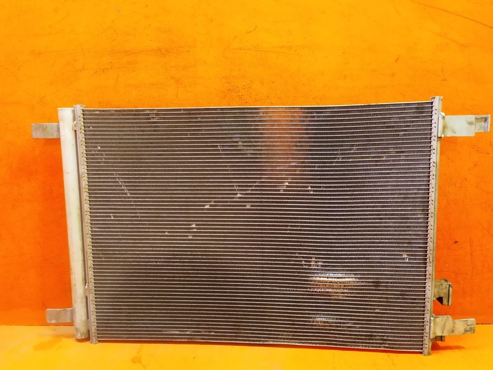 Радиатор кондиционера Volkswagen Passat 2014-нв B8
