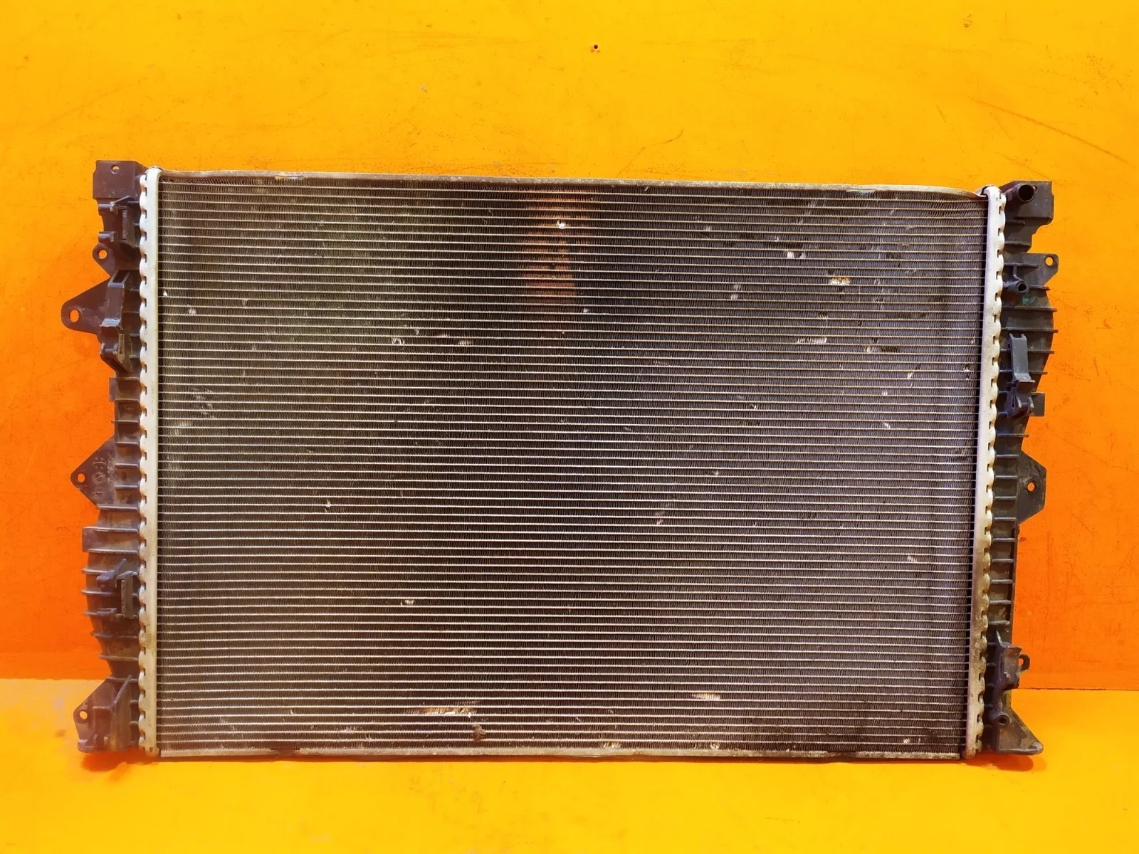 Радиатор двигателя (двс) Land Rover Discovery Sport 2014-нв L550