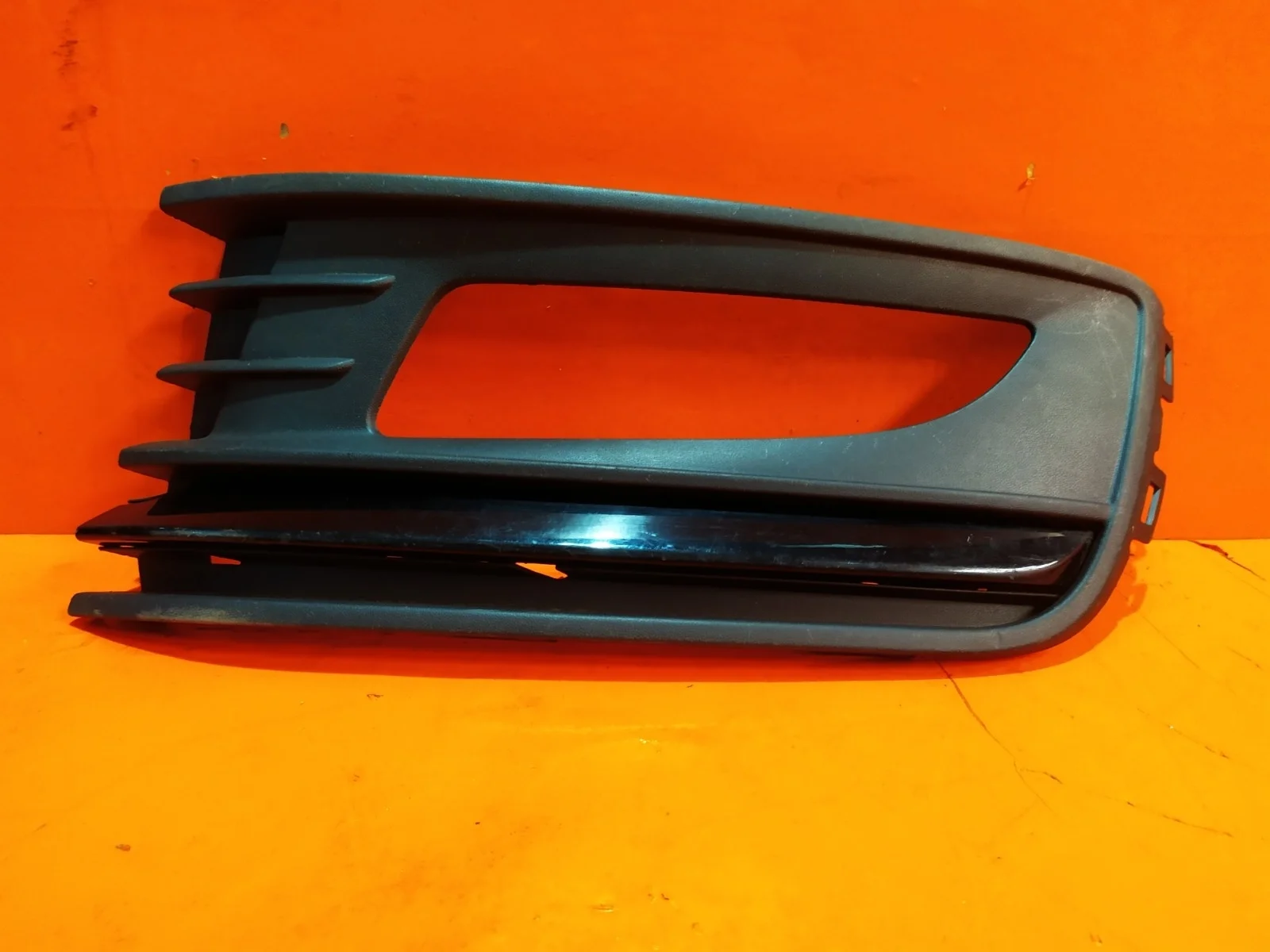 Окантовка птф Volkswagen Polo 2014-2020 5