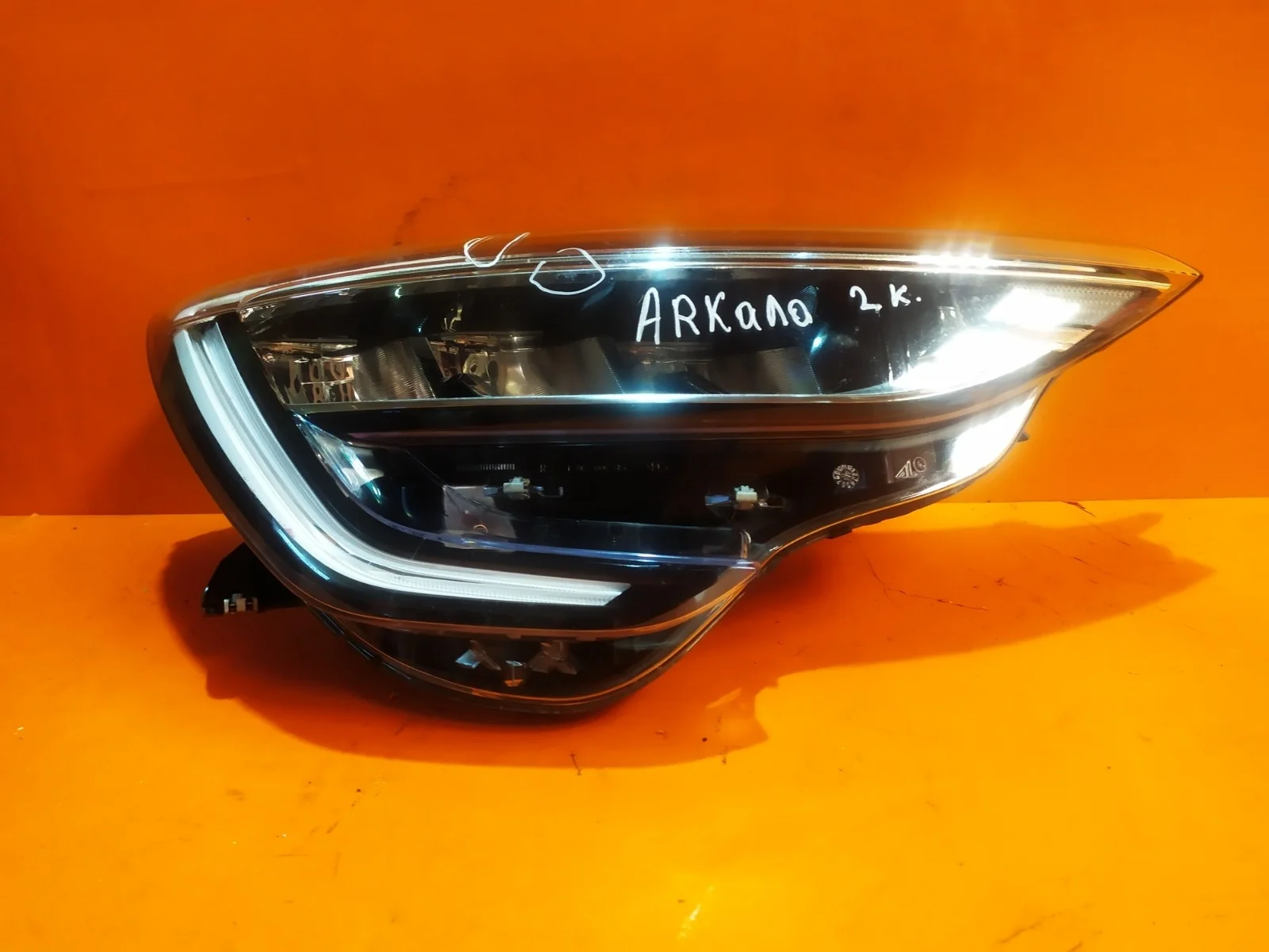 Фара Renault Arkana 2019-нв