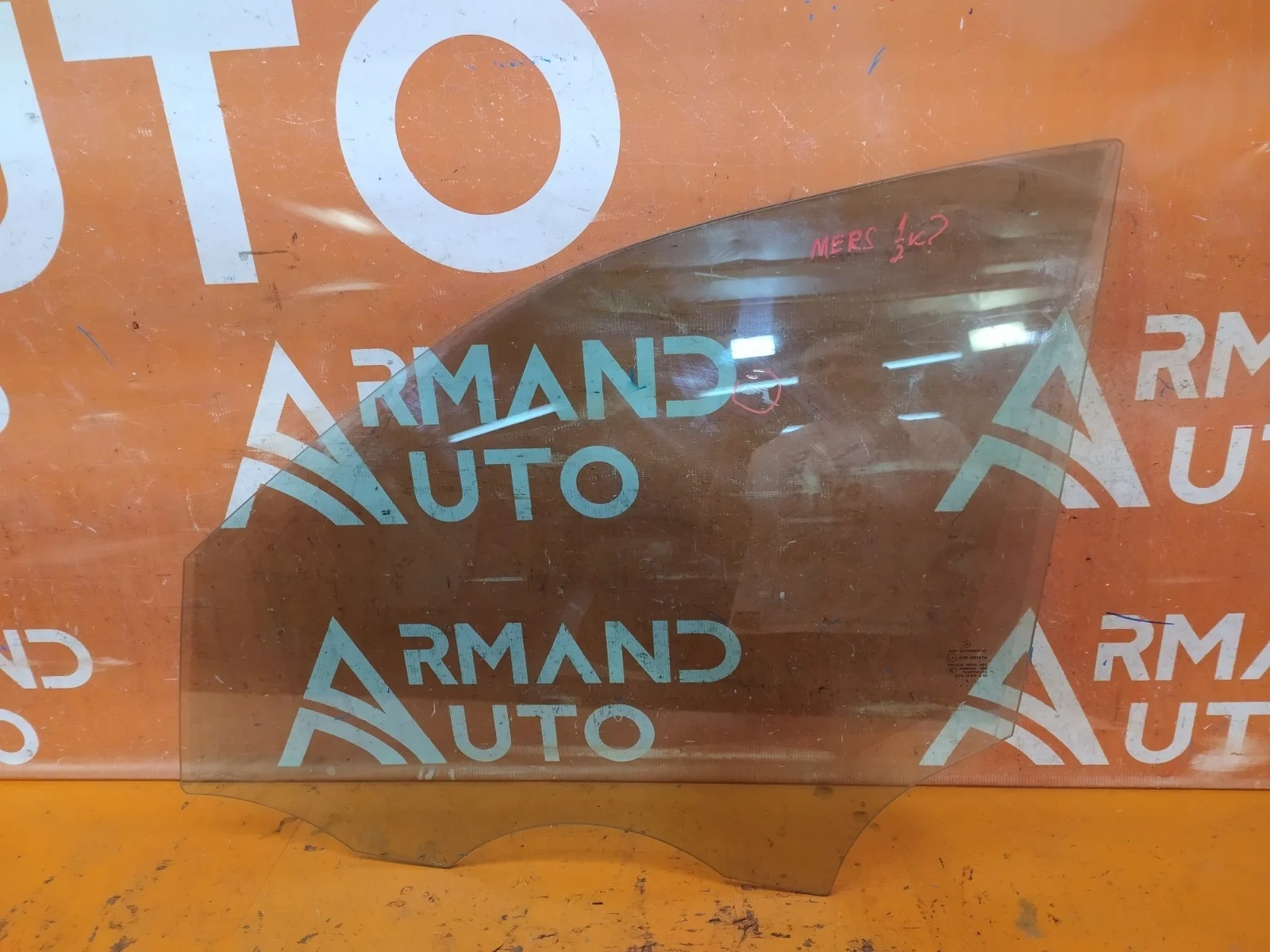 Стекло двери Mercedes ML GLE-Class 2011-2018 W166