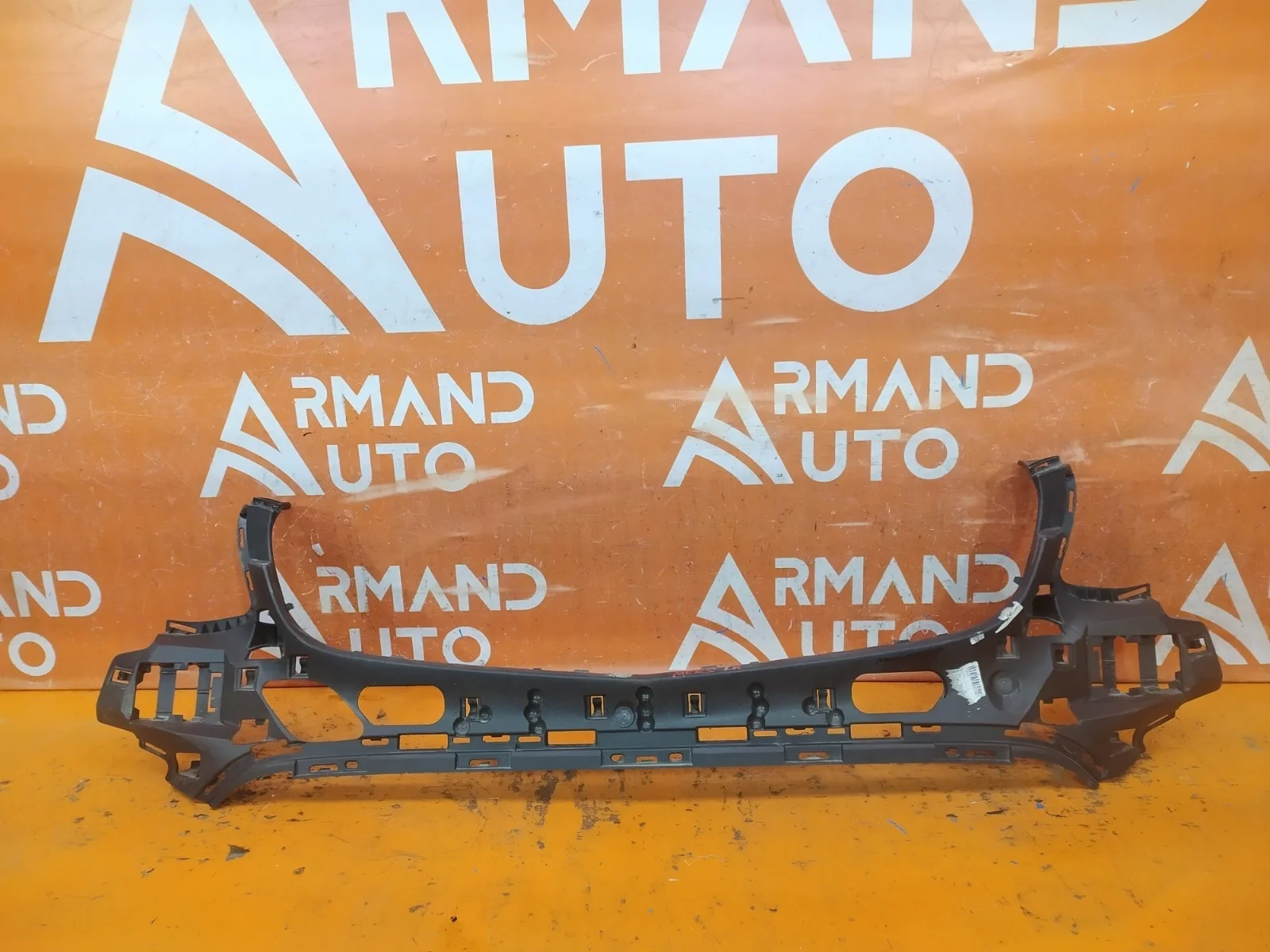 Кронштейн бампера Mercedes GLC-Class 2015-нв X253