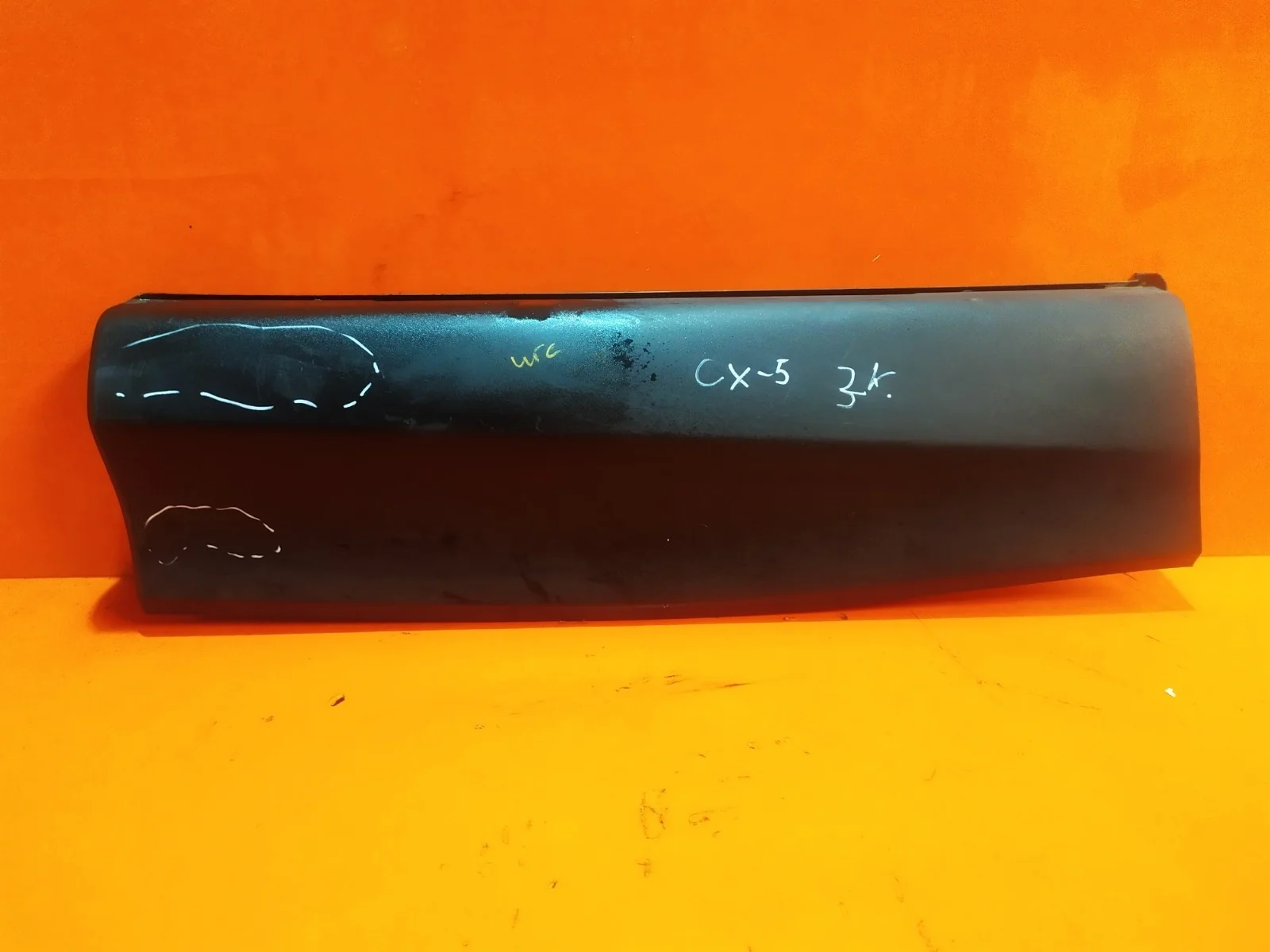 Молдинг двери Mazda CX-5 2011-2017